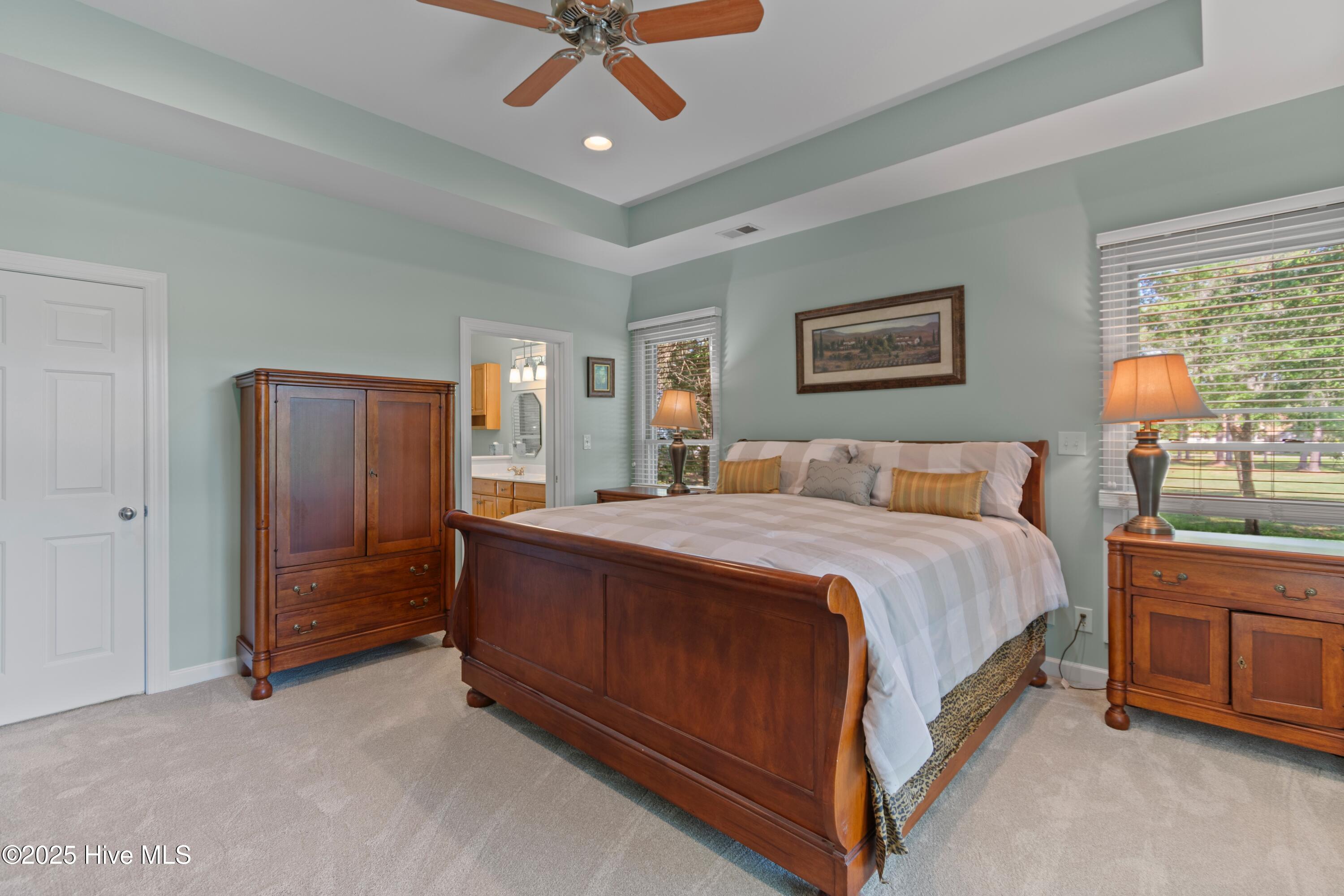 100509392 | Photo 35