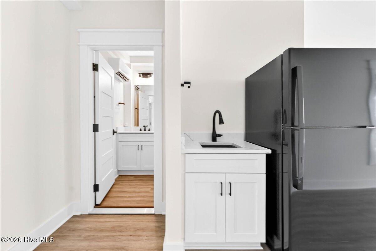 100562322 | Photo 68