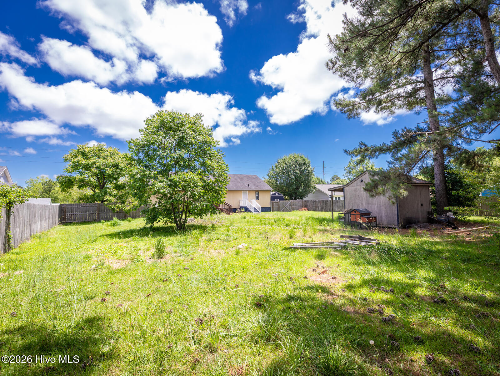 299 Riggs Road,Hubert