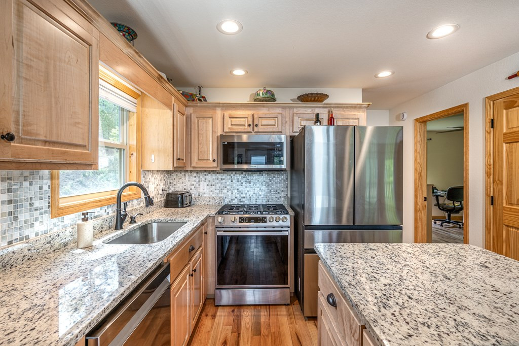 604 Point Overlook Trail, Murphy, NC 28906 Listing Photo  20