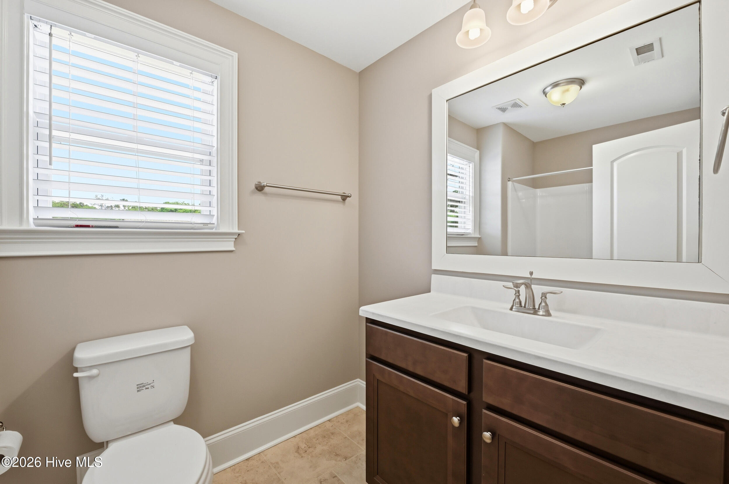 100567855 | Photo 44