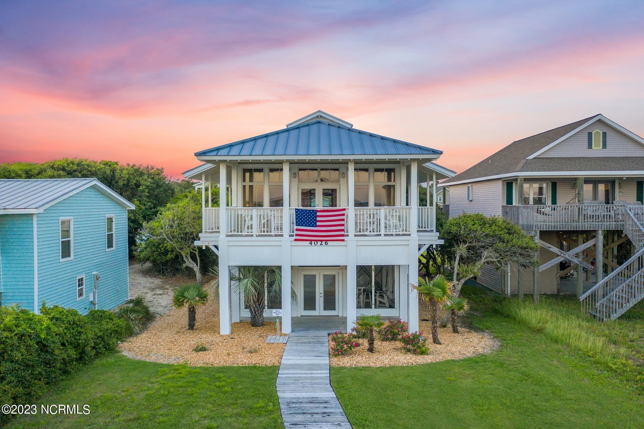 100389771 | Photo 16