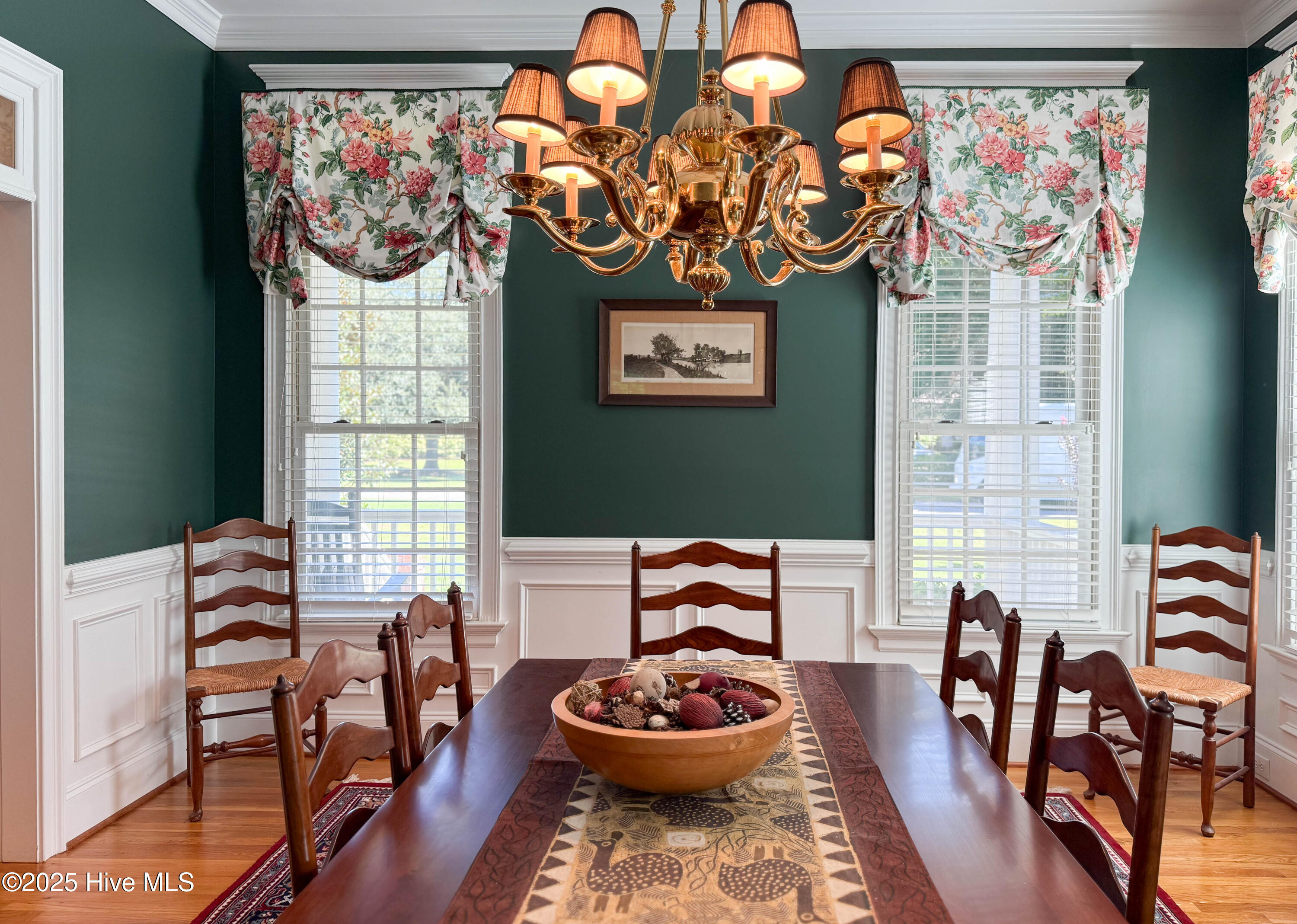 100561292 | Photo 44