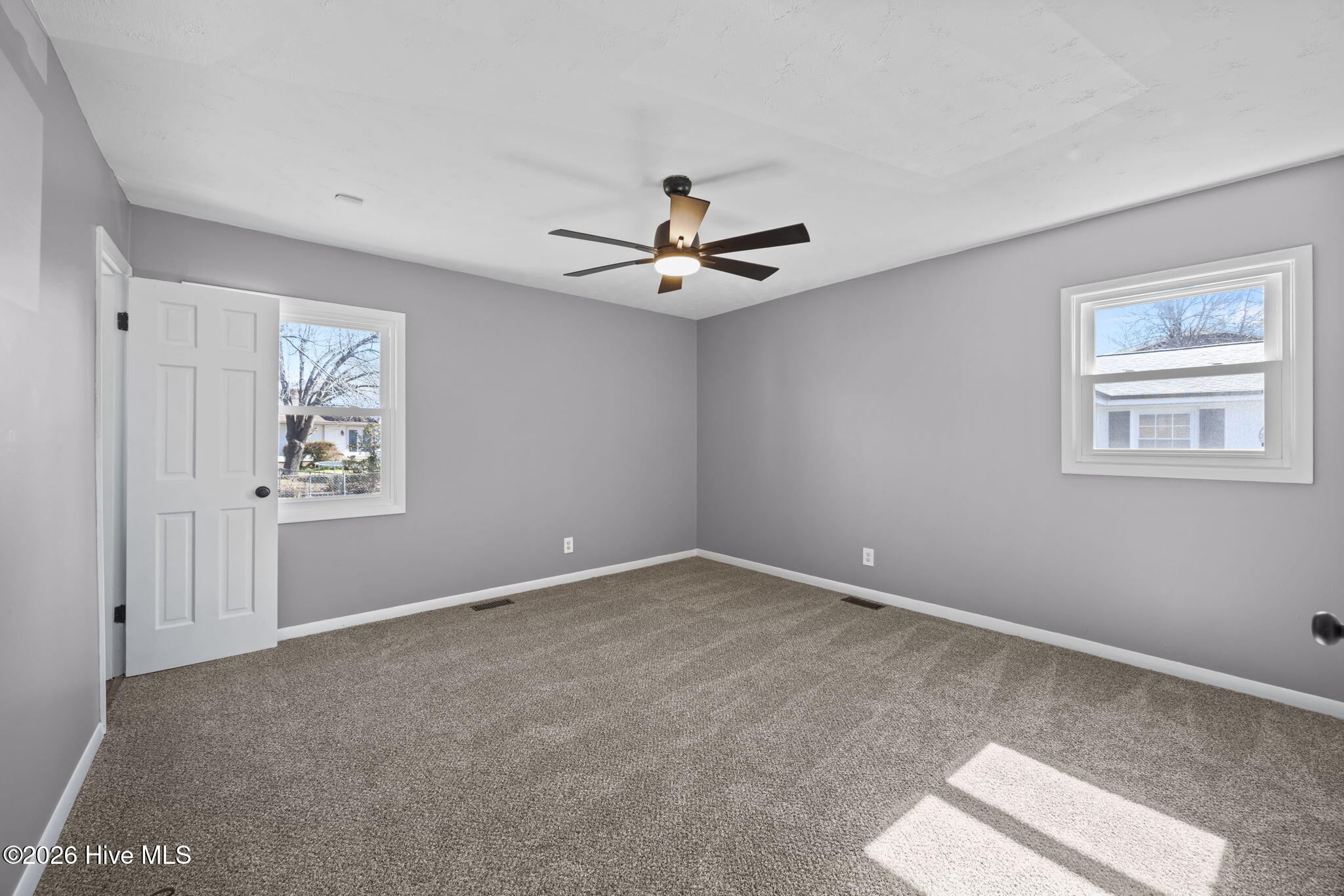 100553623 | Photo 31