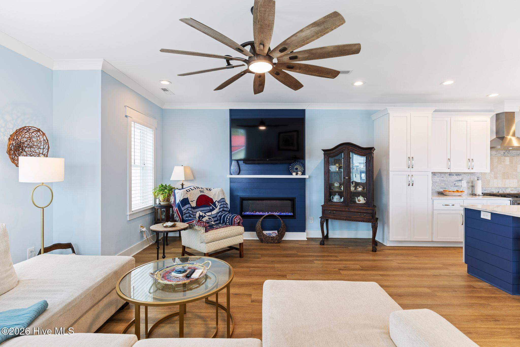 100570540 | Photo 37