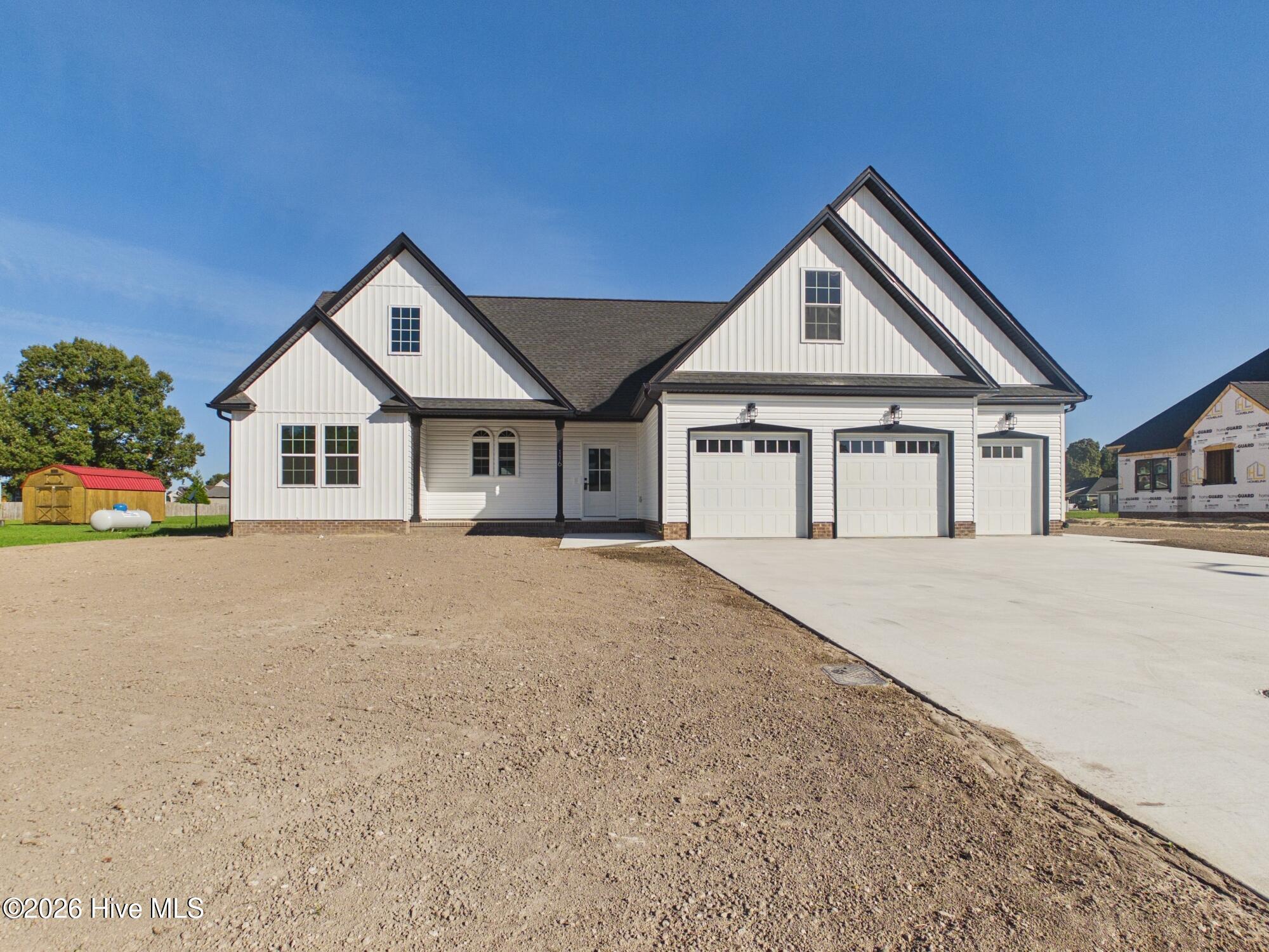 Photo 4 of Single family home for sale at 116 Grandview Dr, Elizabeth City, NC 27909 | MLS# 100564264 | Listing updated on 2026-09-17