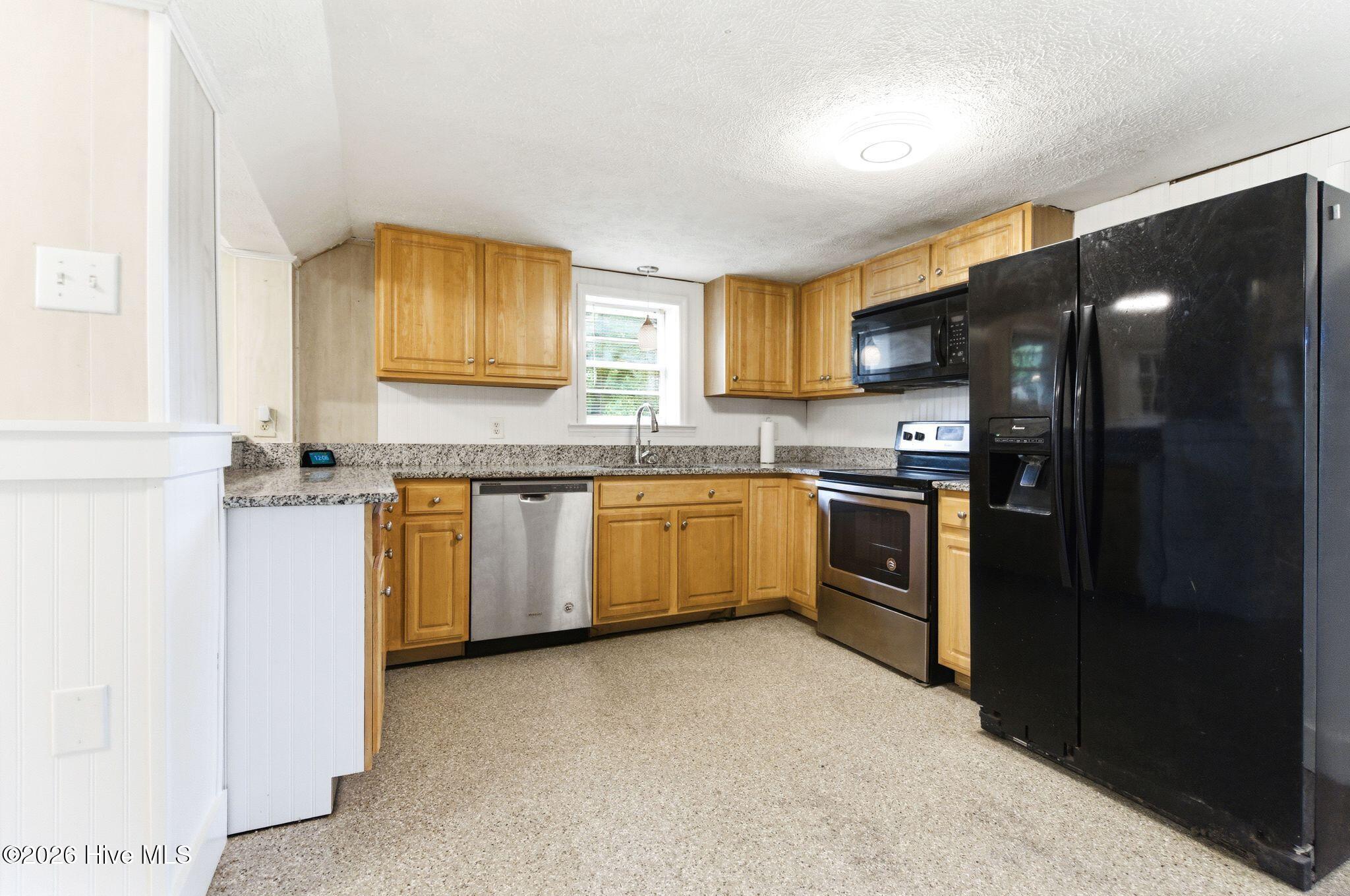 100565757 | Photo 54