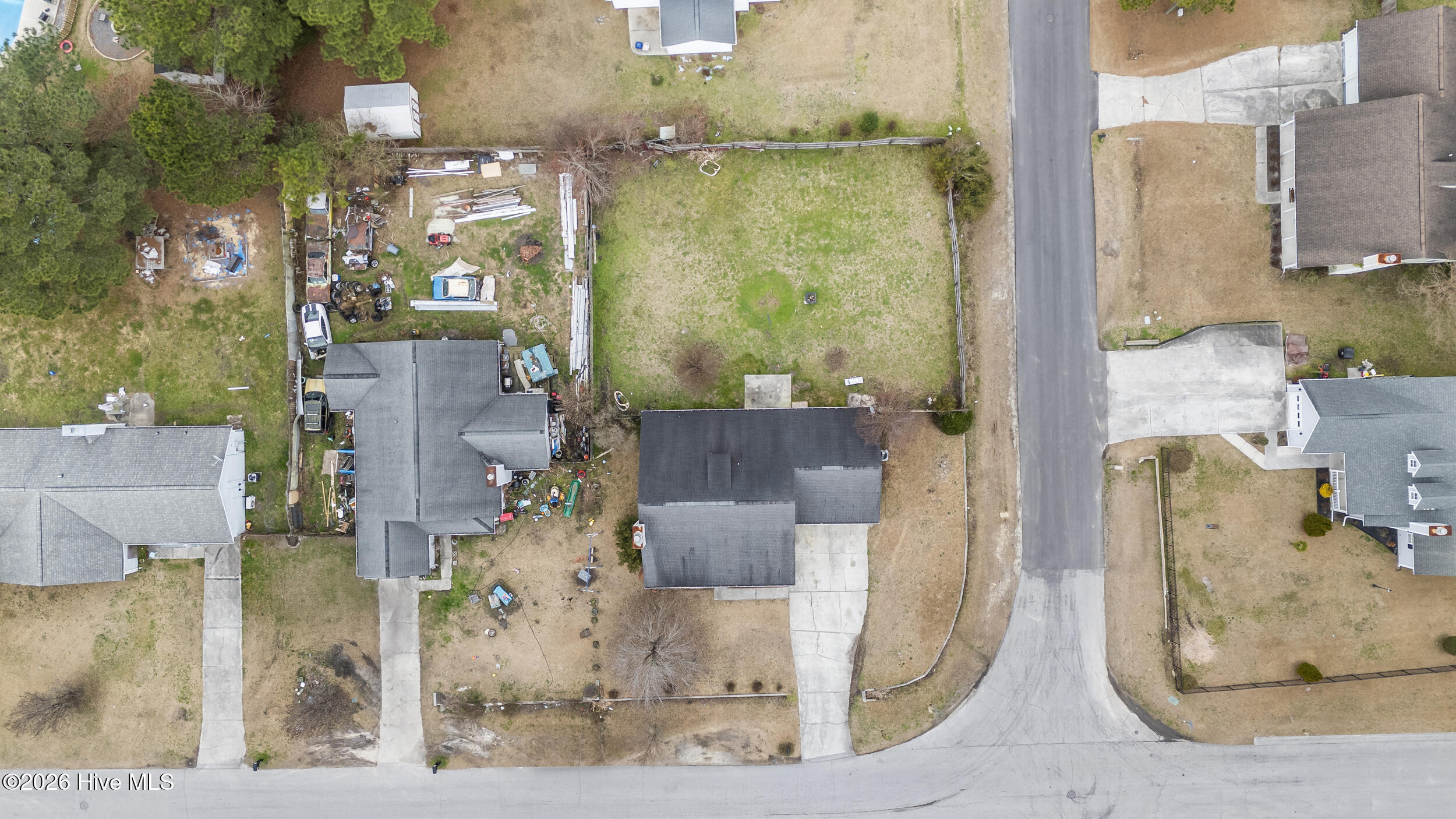 100557892 | Photo 40