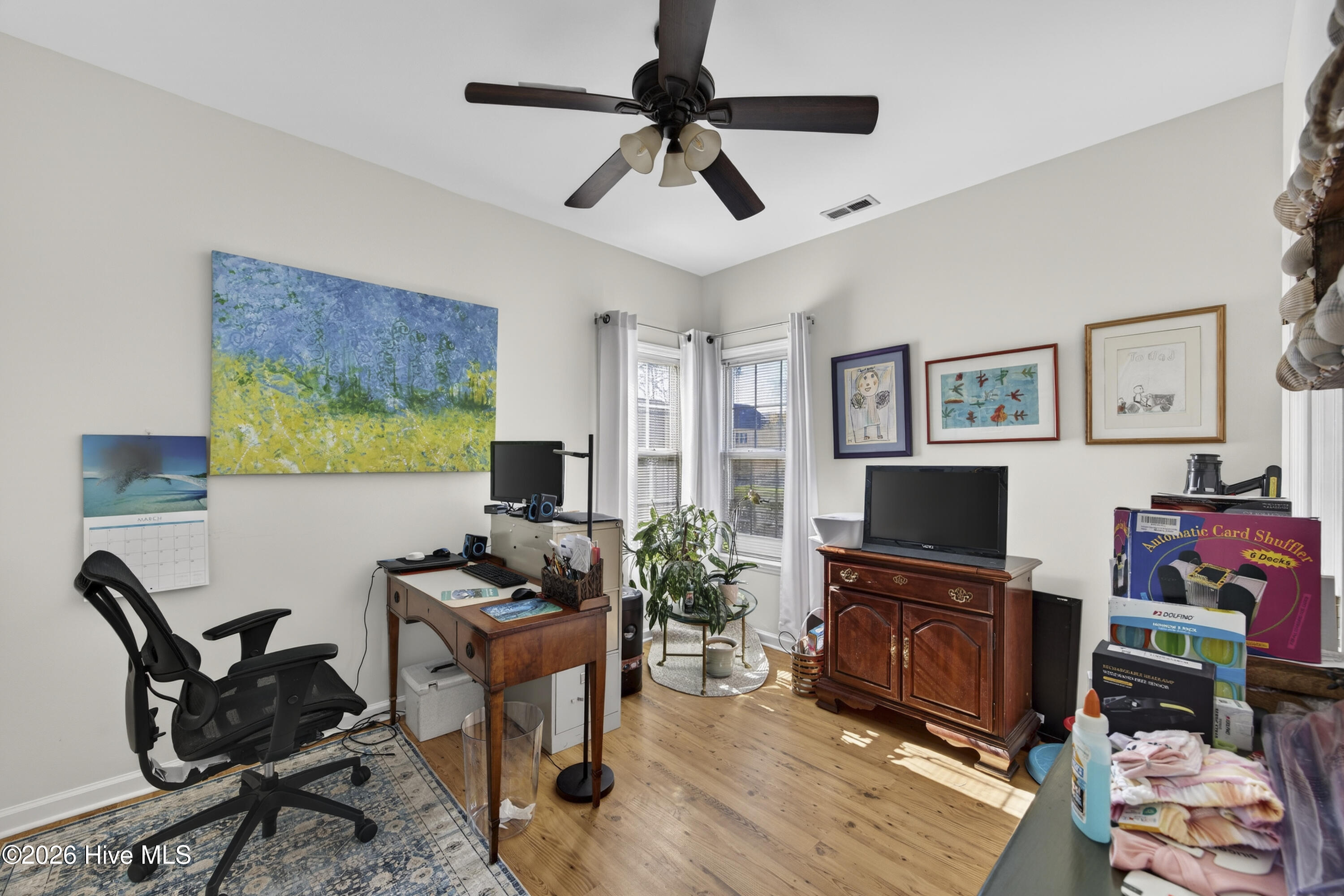 100560276 | Photo 23