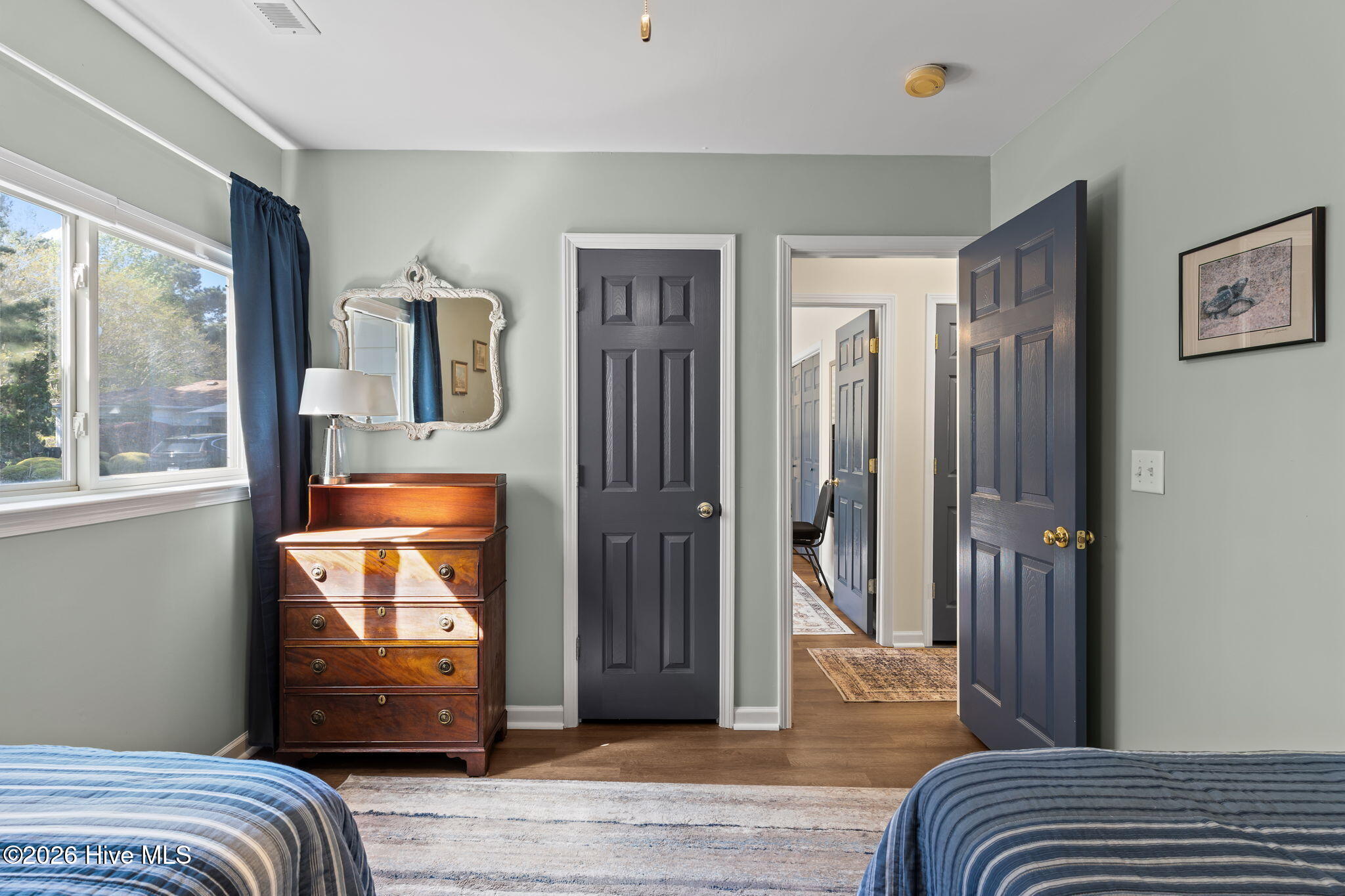 100564364 | Photo 36