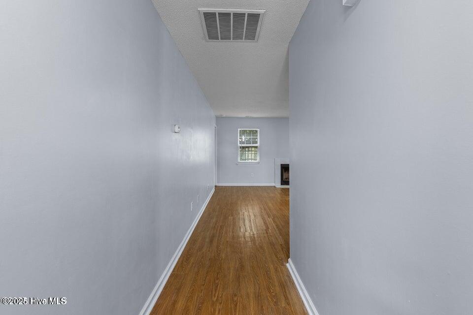 20250918020405544873000000-o