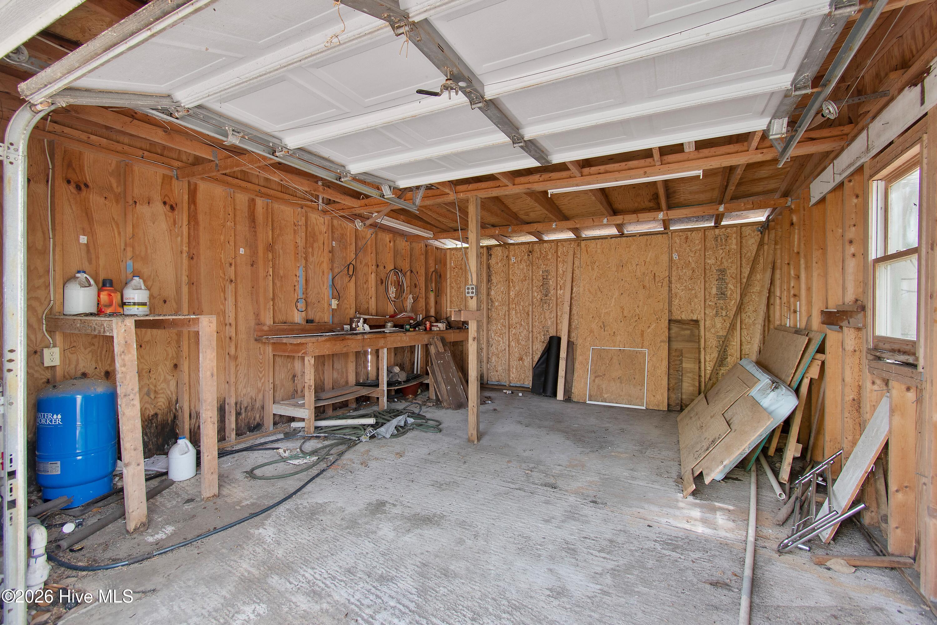 100566206 | Photo 10