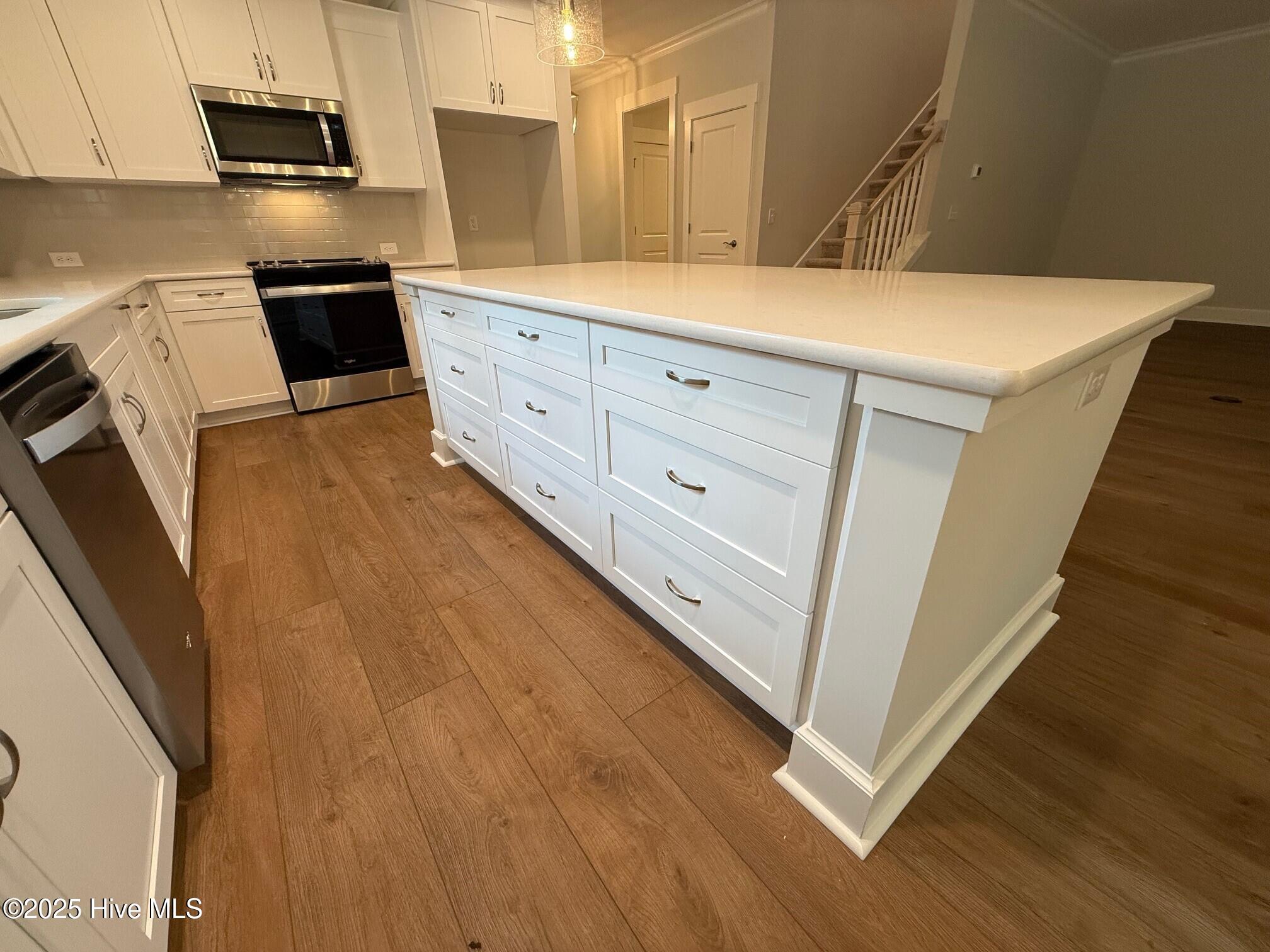 9058 Ocean Harbour Golf Club Road SW Homesite 15, Calabash, NC 28467 – photo 5: kitchen island