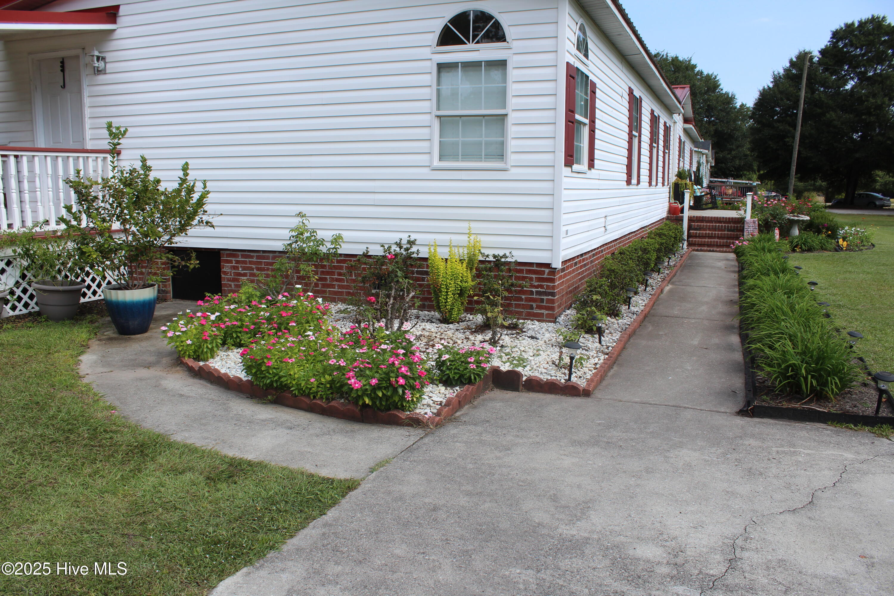 Homes for sale in Riegelwood, NC | 4659 General Howe Rd, Riegelwood, NC 28456 | MLS# 100532273