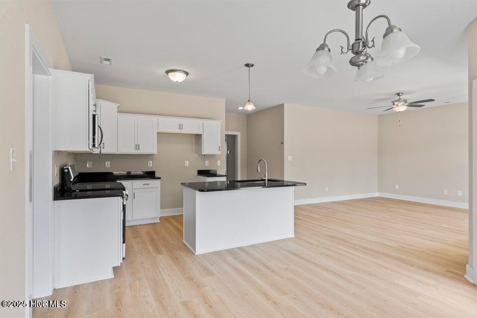 100540139 | Photo 22