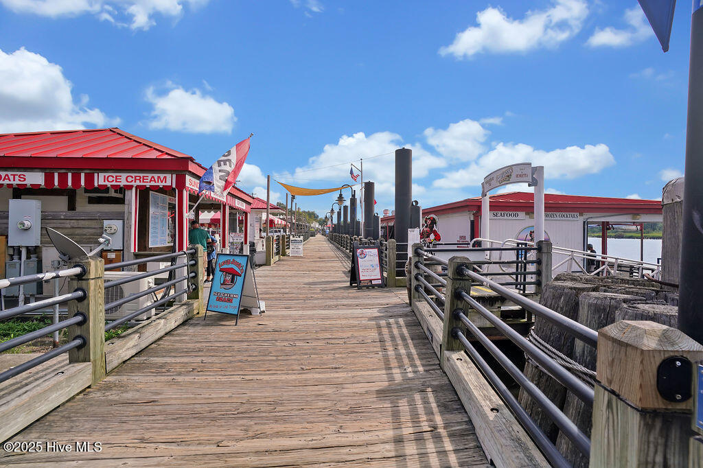 100544727 | Photo 41