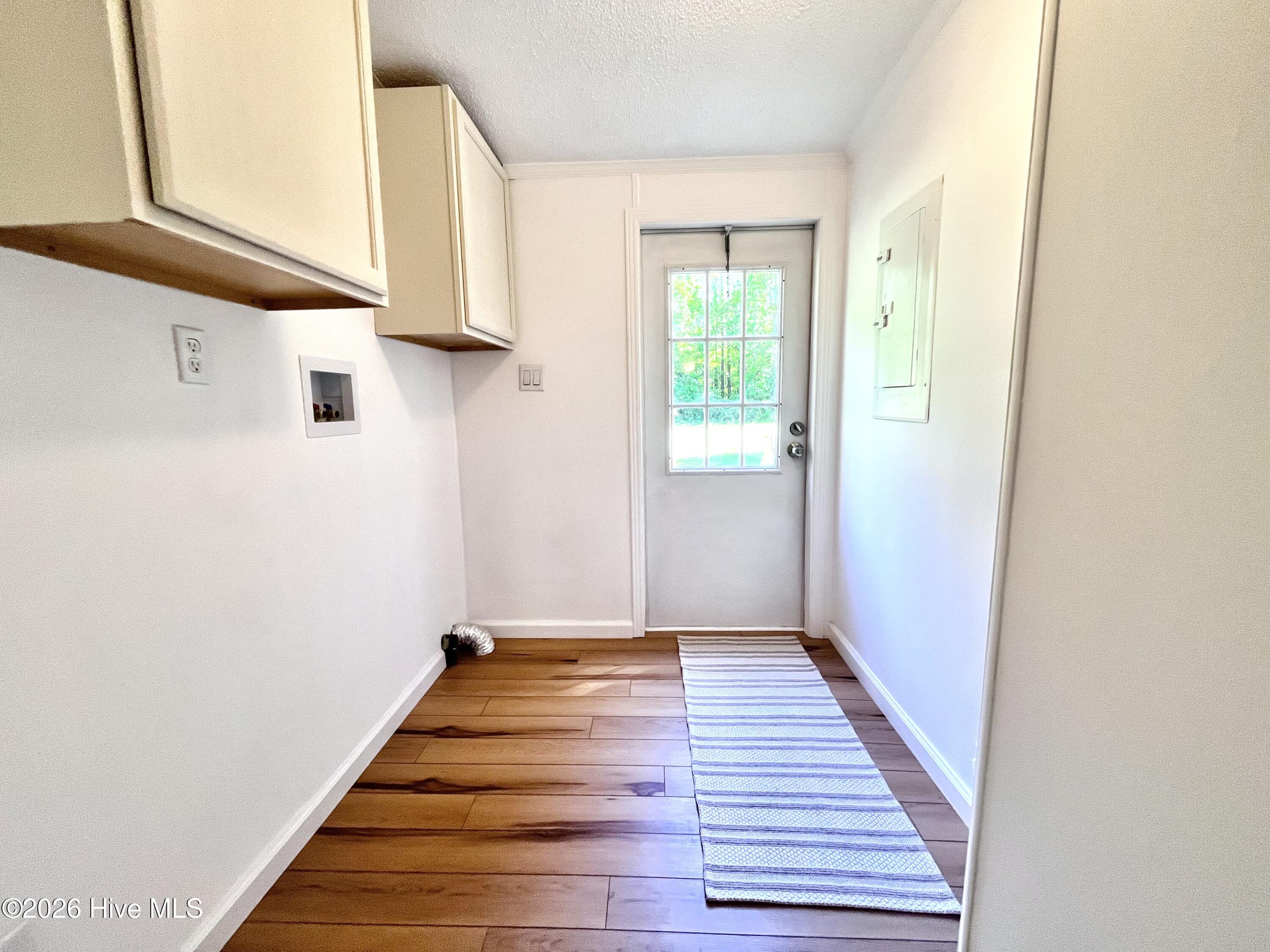 100570125 | Photo 18