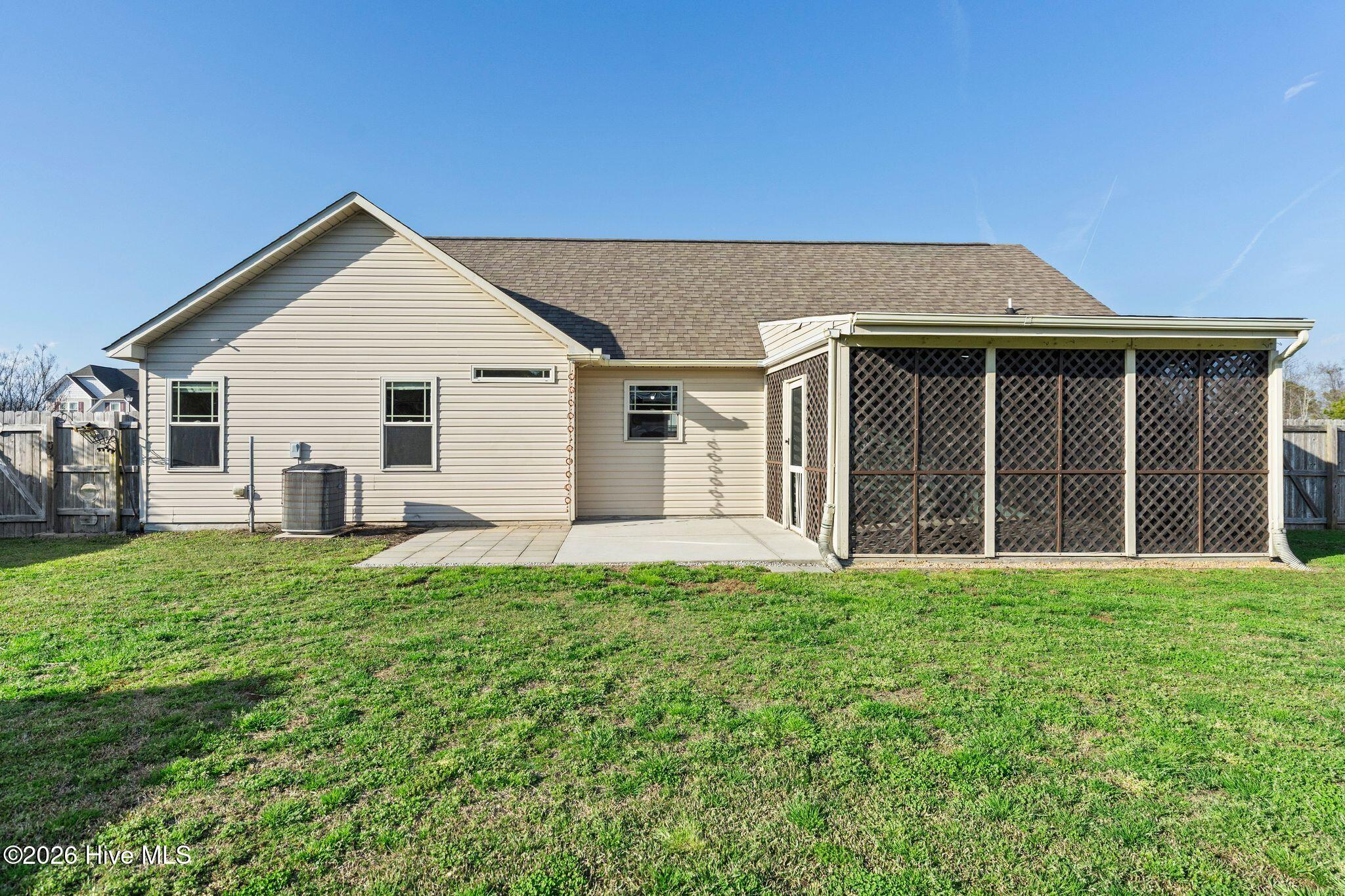 100559181 | Photo 34