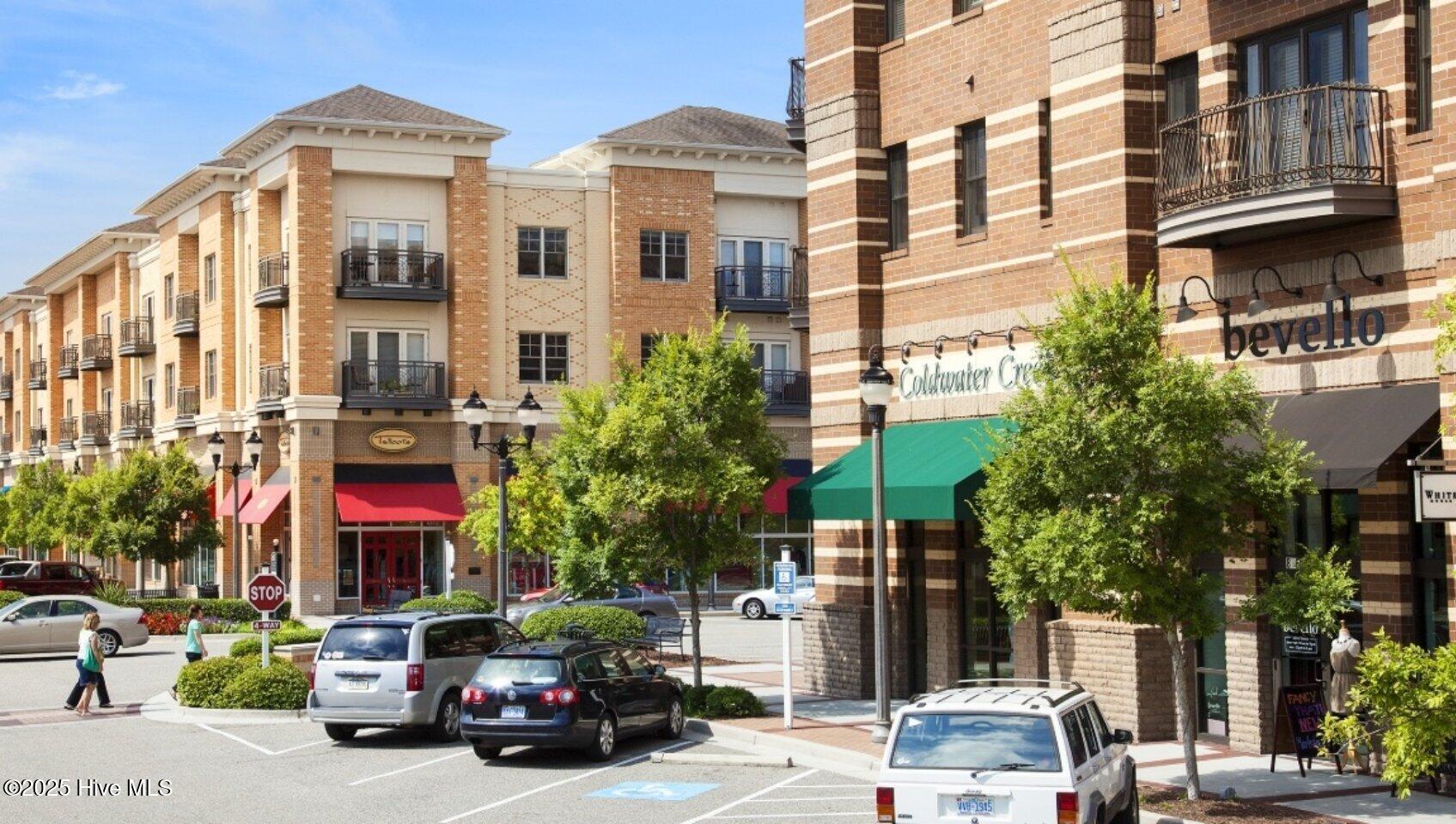 100545171 | Photo 45