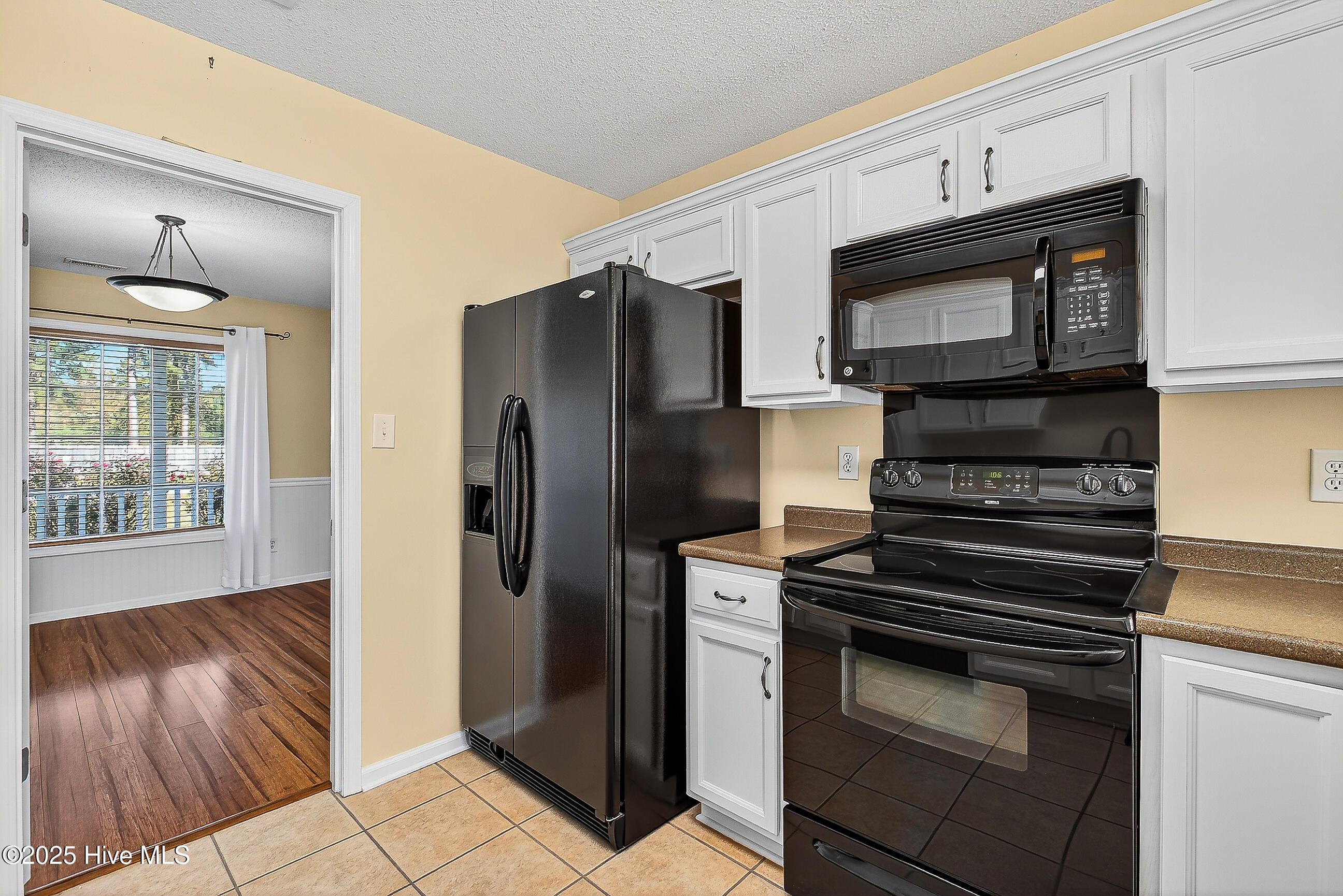 100540052 | Photo 12