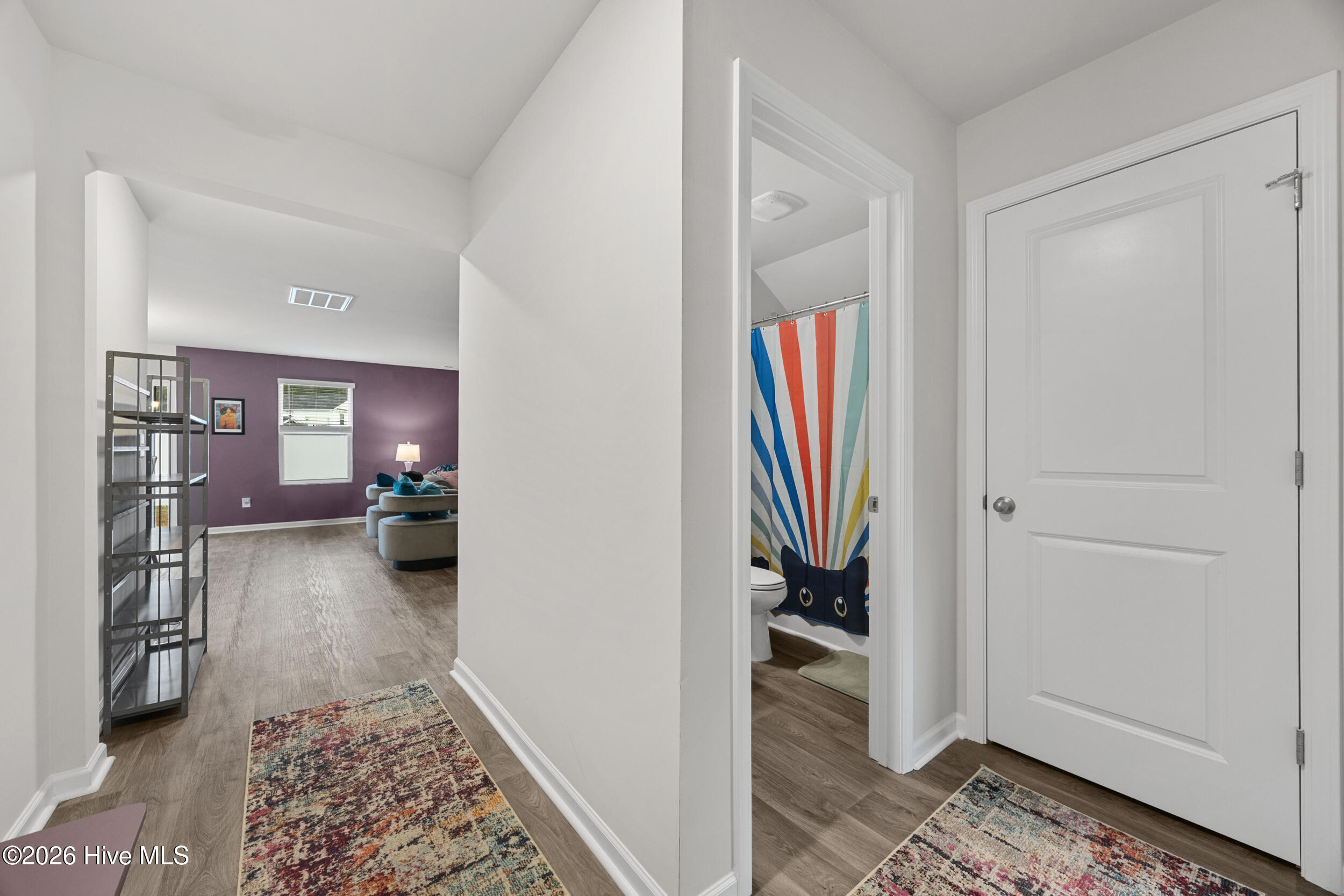 100561972 | Photo 39