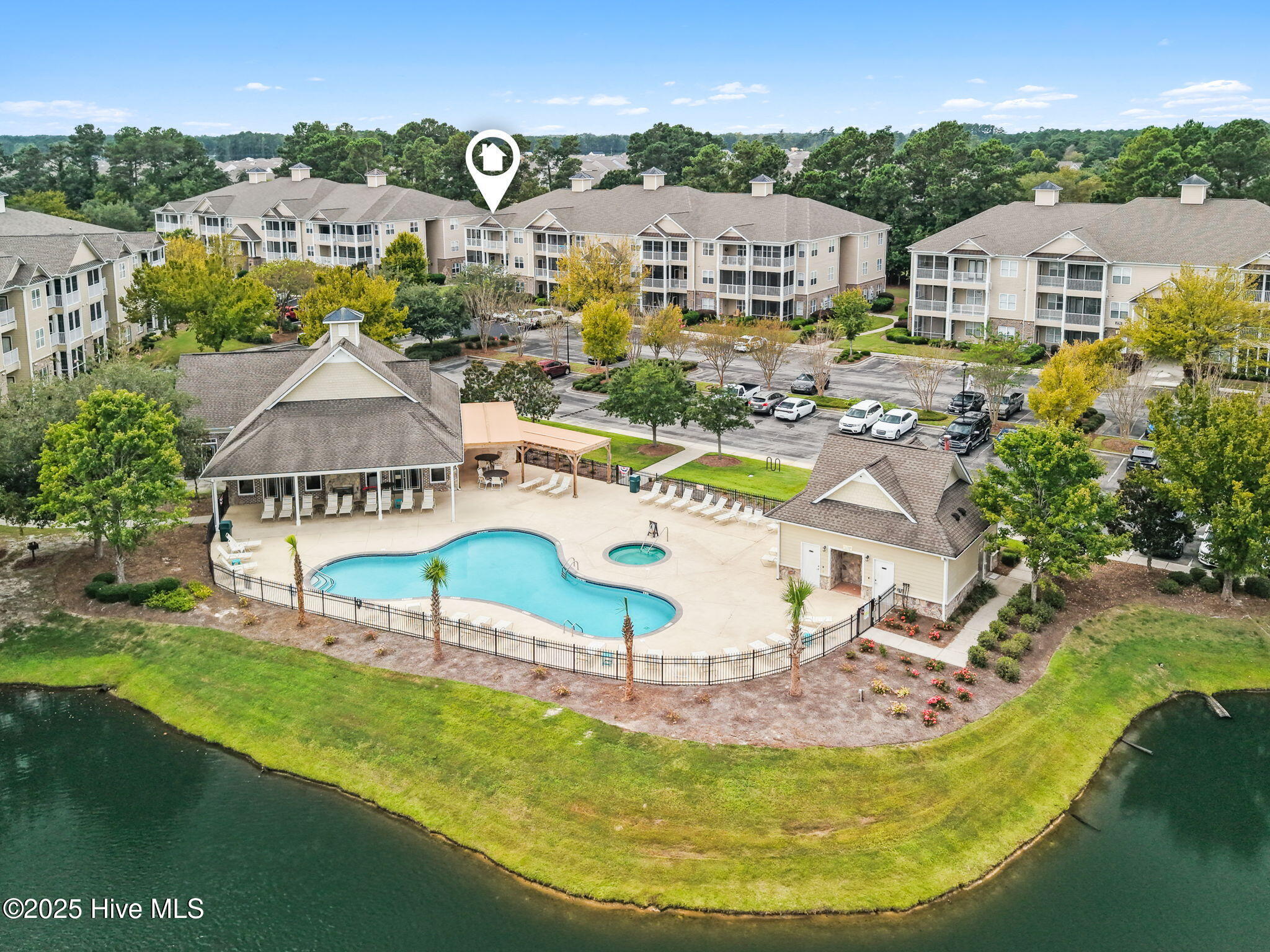 100530716 | Photo 32