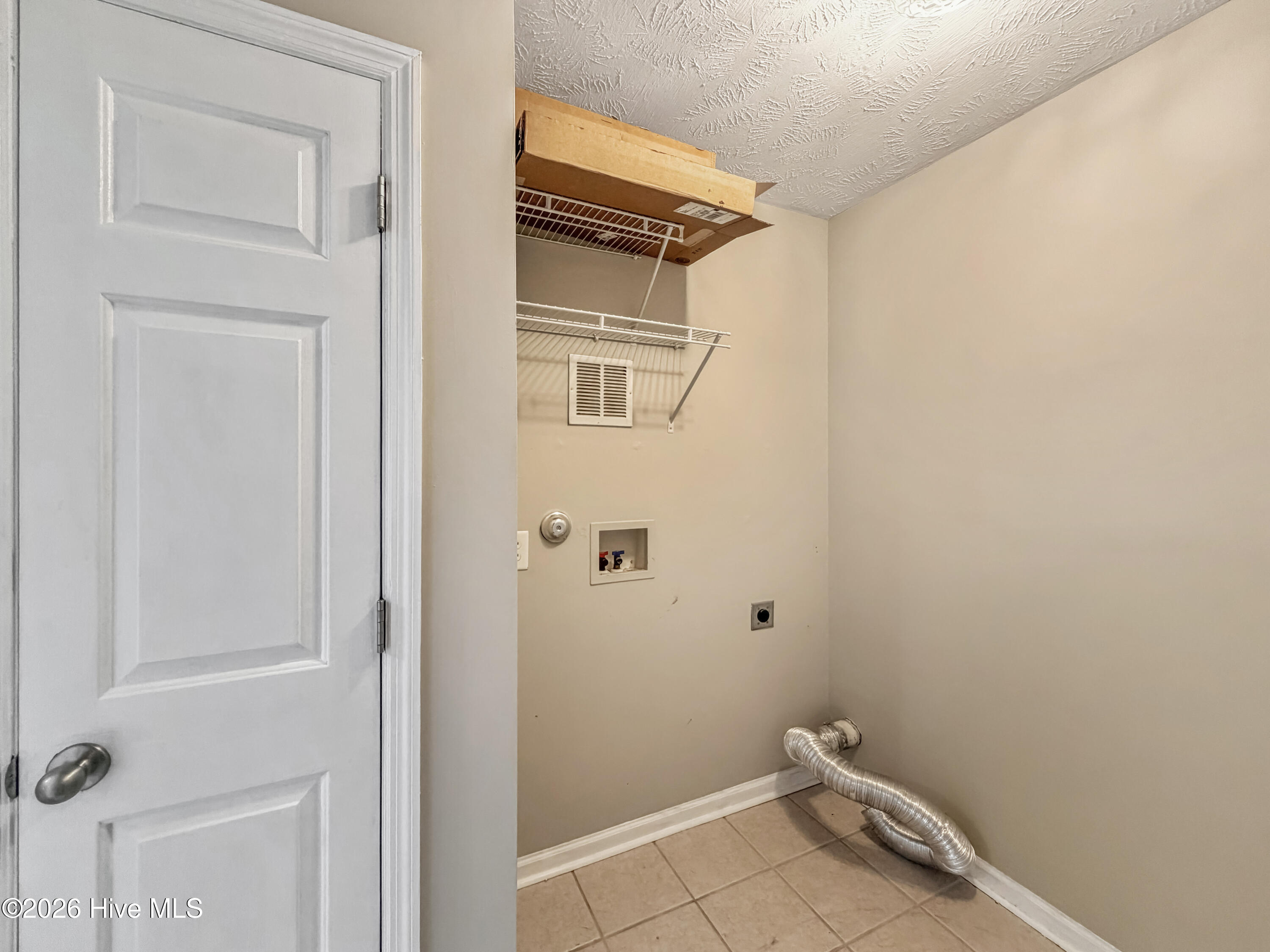 100564126 | Photo 22