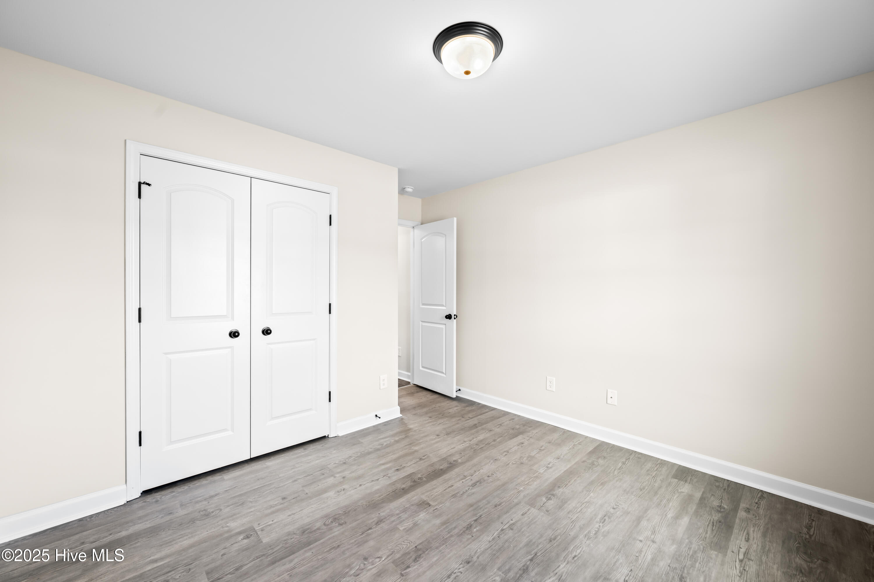 100544076 | Photo 28