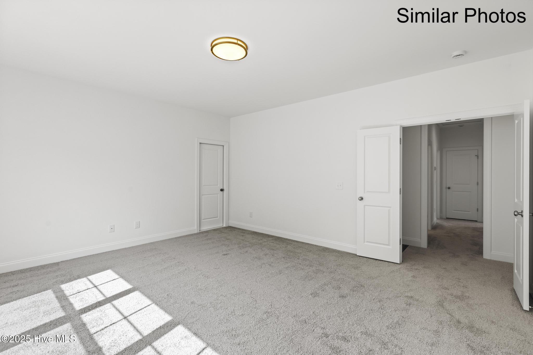 100530024 | Photo 32