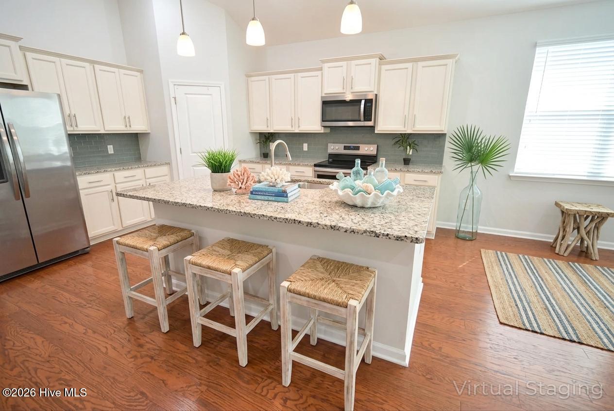 100569756 | Photo 14