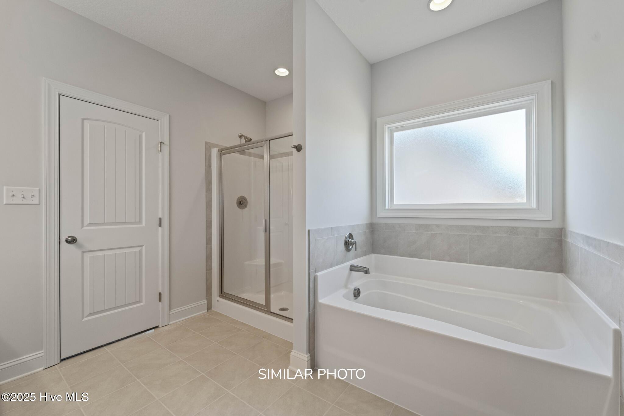 100543832 | Photo 23