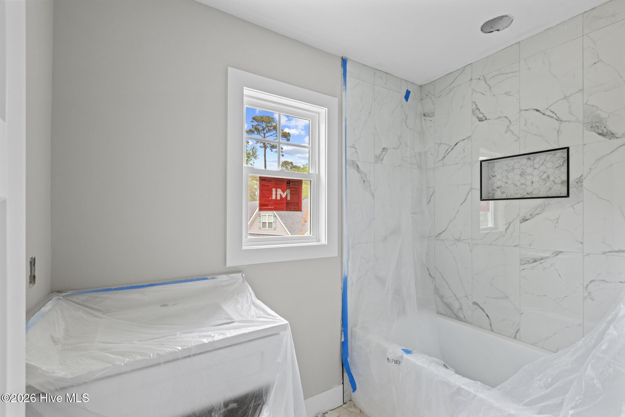 100566204 | Photo 22