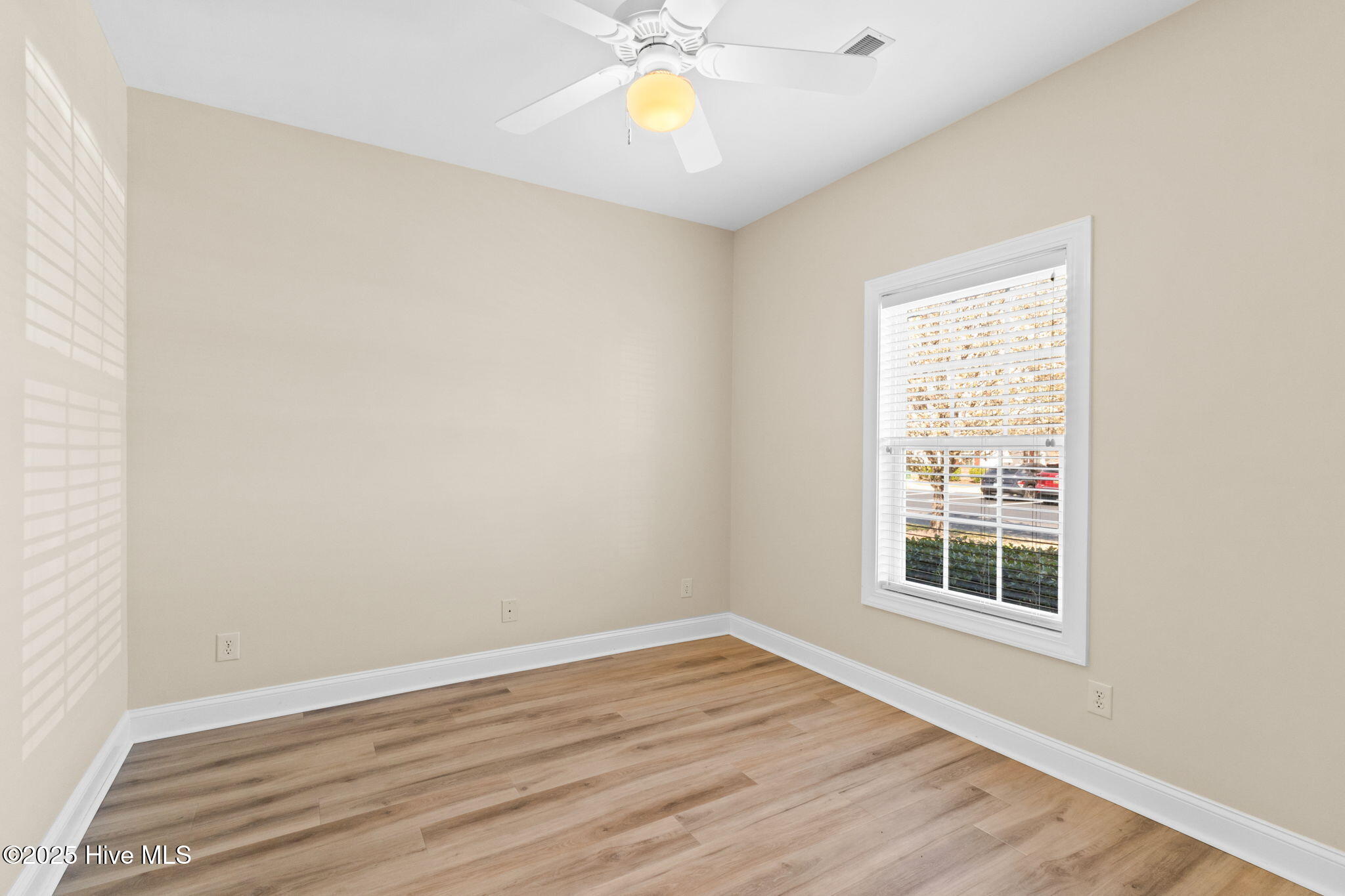 100496126 | Photo 35