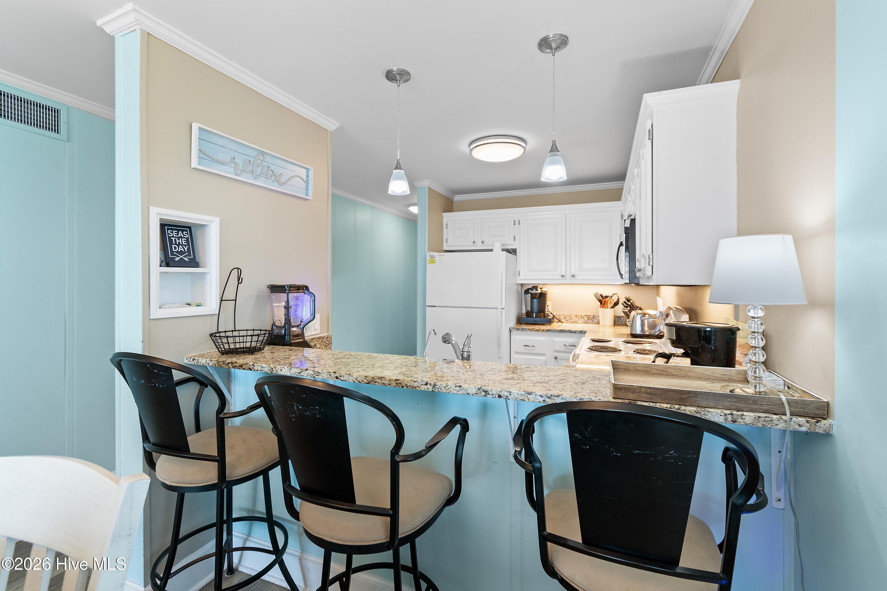 100568151 | Photo 13