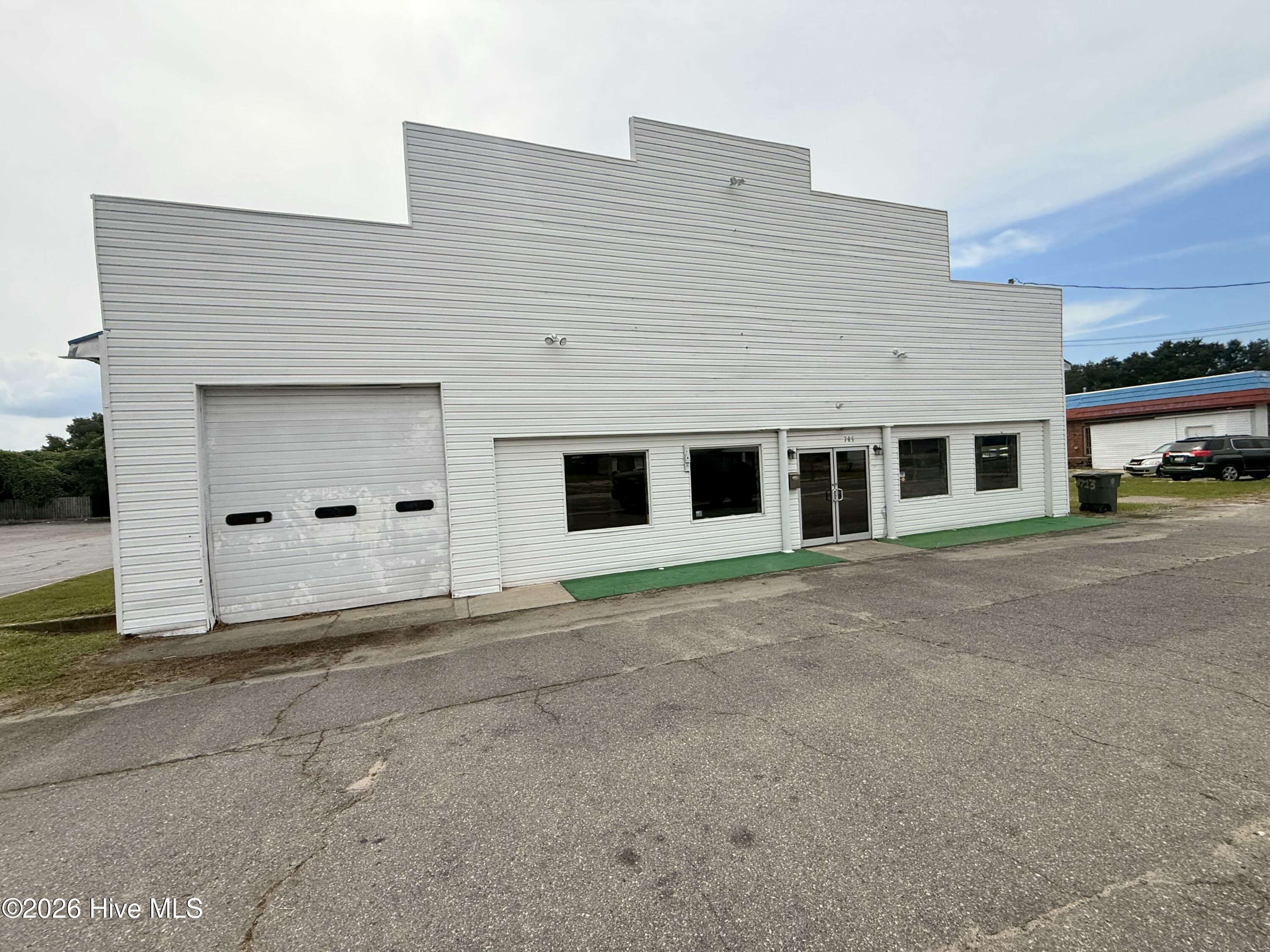 Exterior photo of 705 W Hamlet Avenue, Hamlet, NC 28345. MLS: 100600279