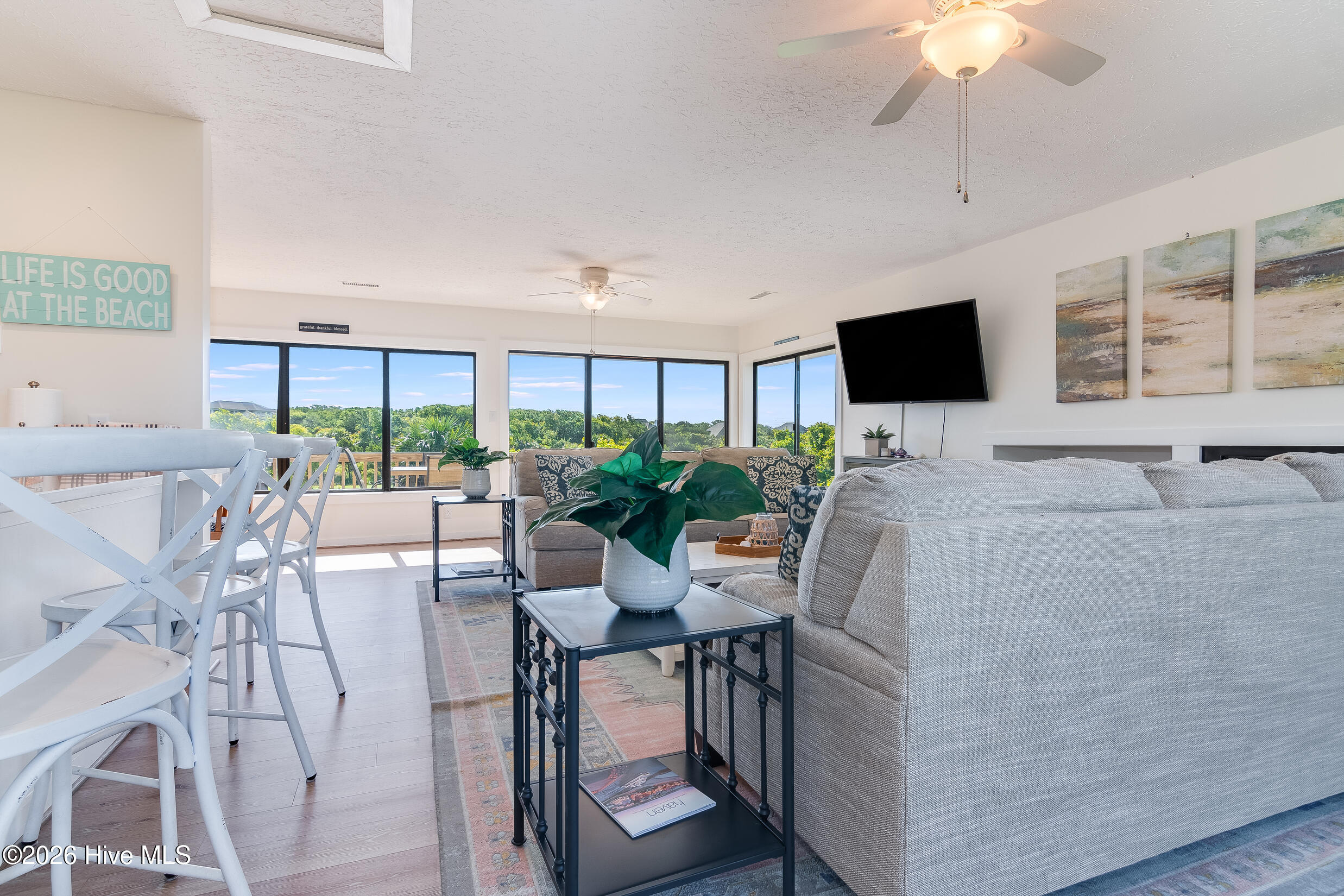 100557535 | Photo 13