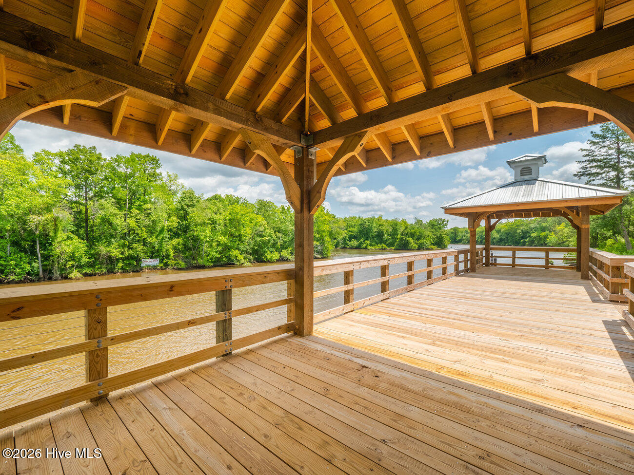 100567855 | Photo 87