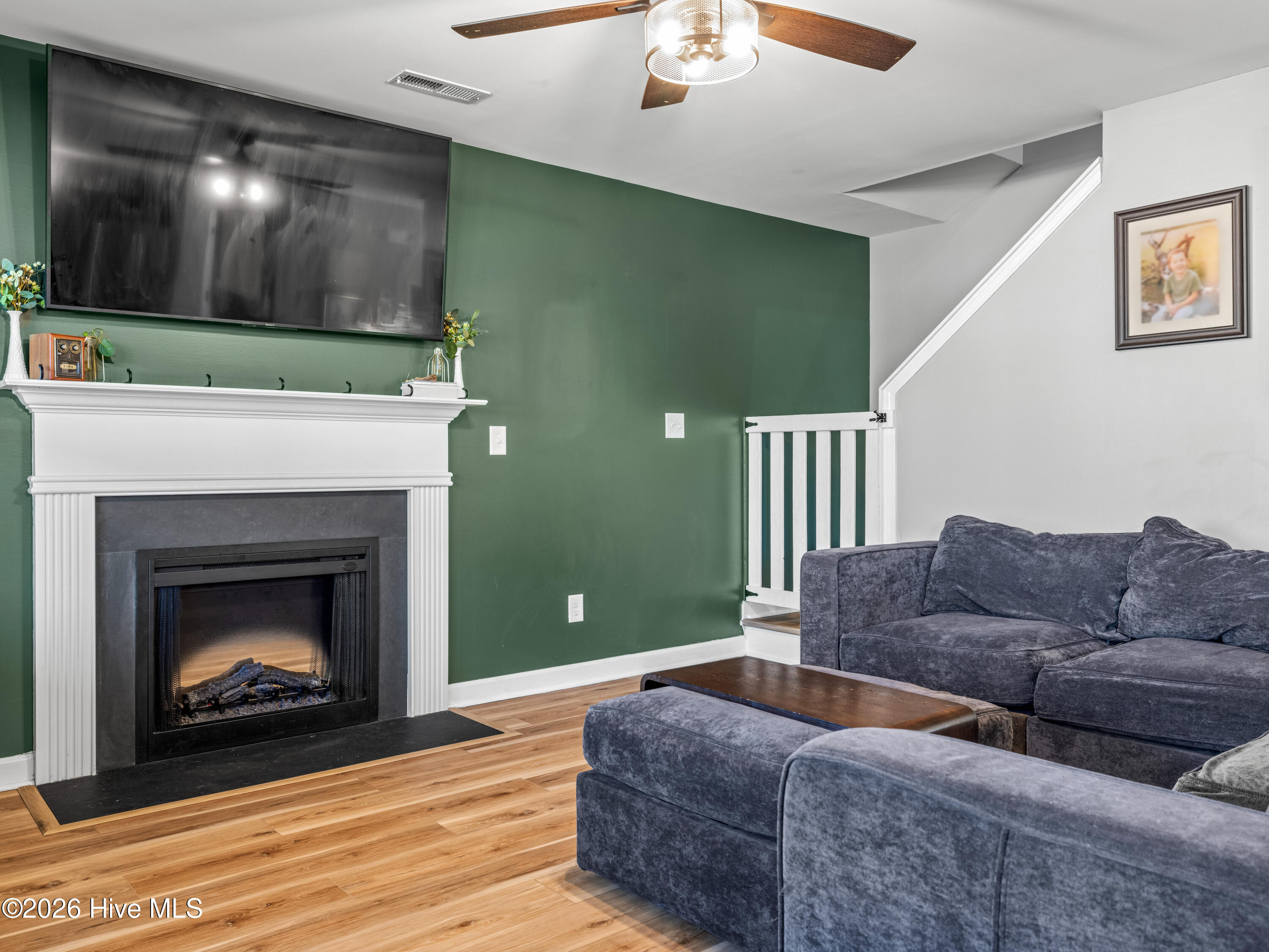 100549966 | Photo 28