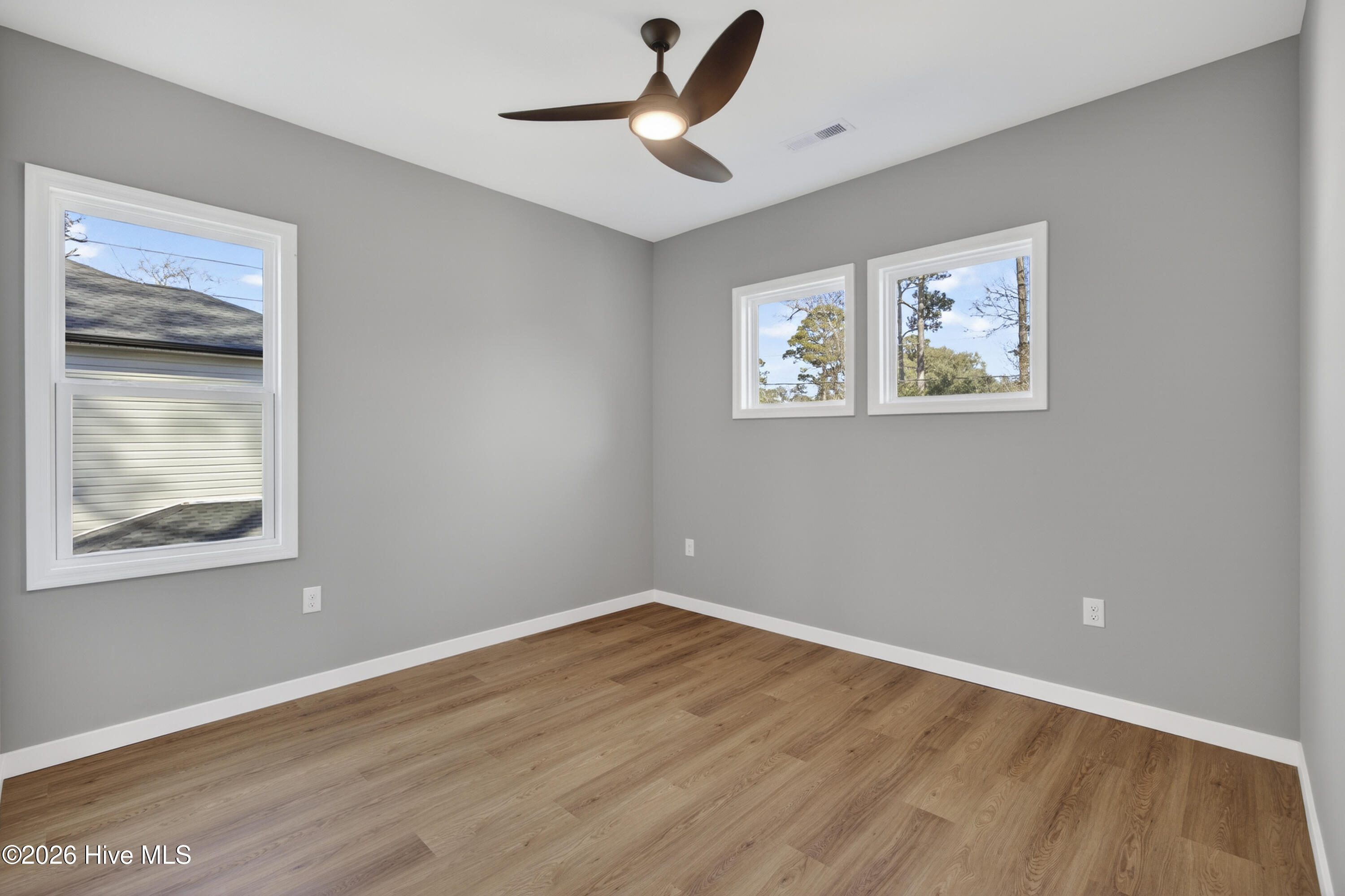 100550006 | Photo 38