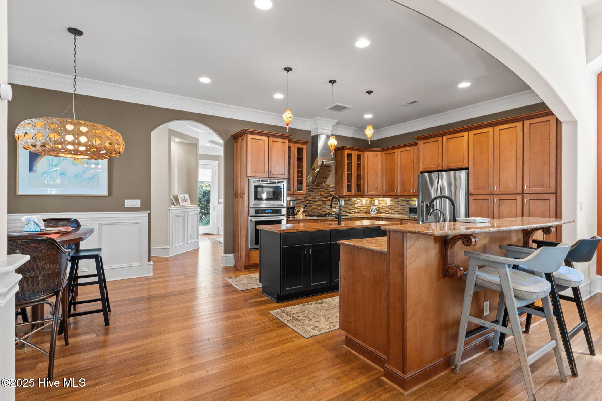 100540302 | Photo 20