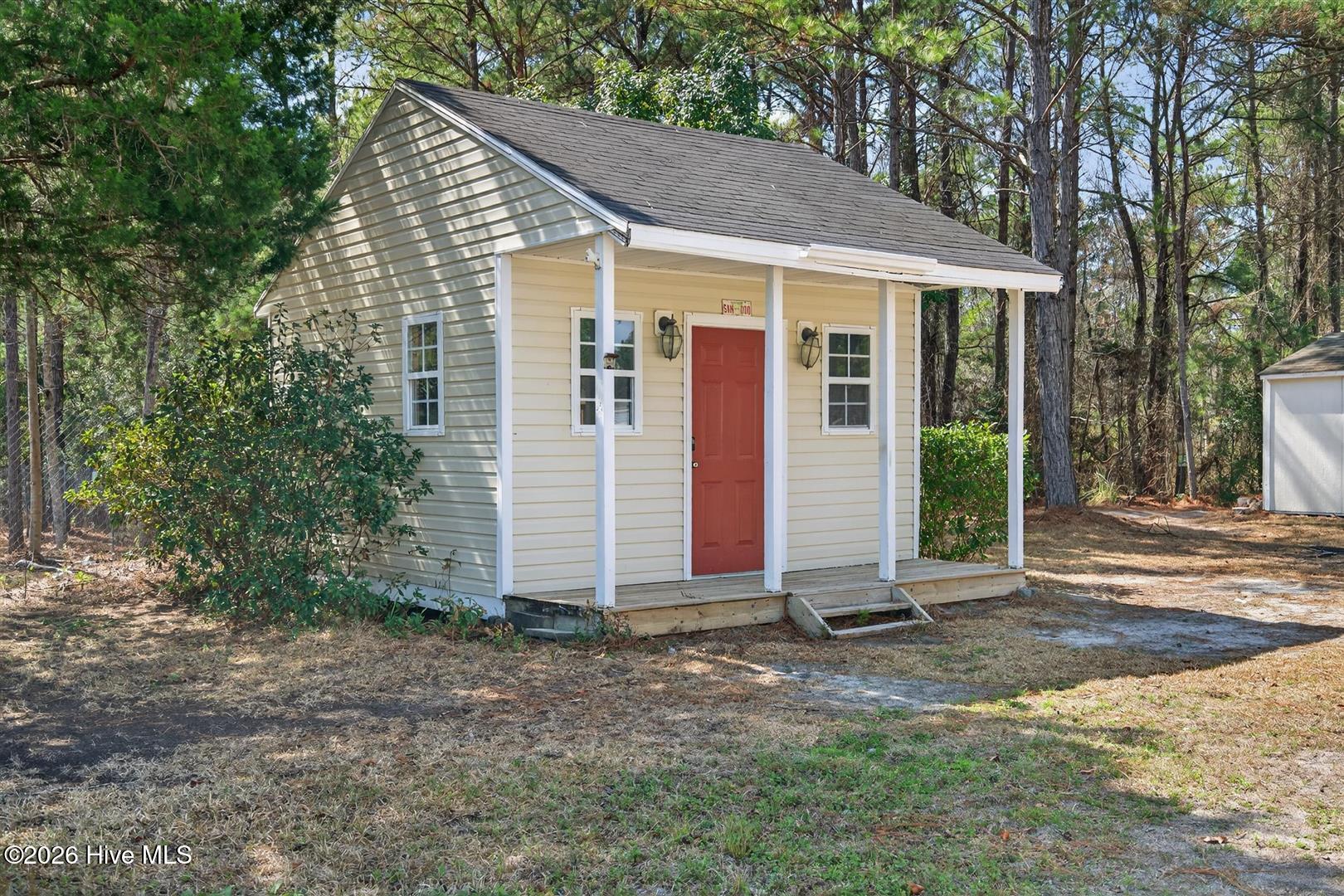 100558434 | Photo 38