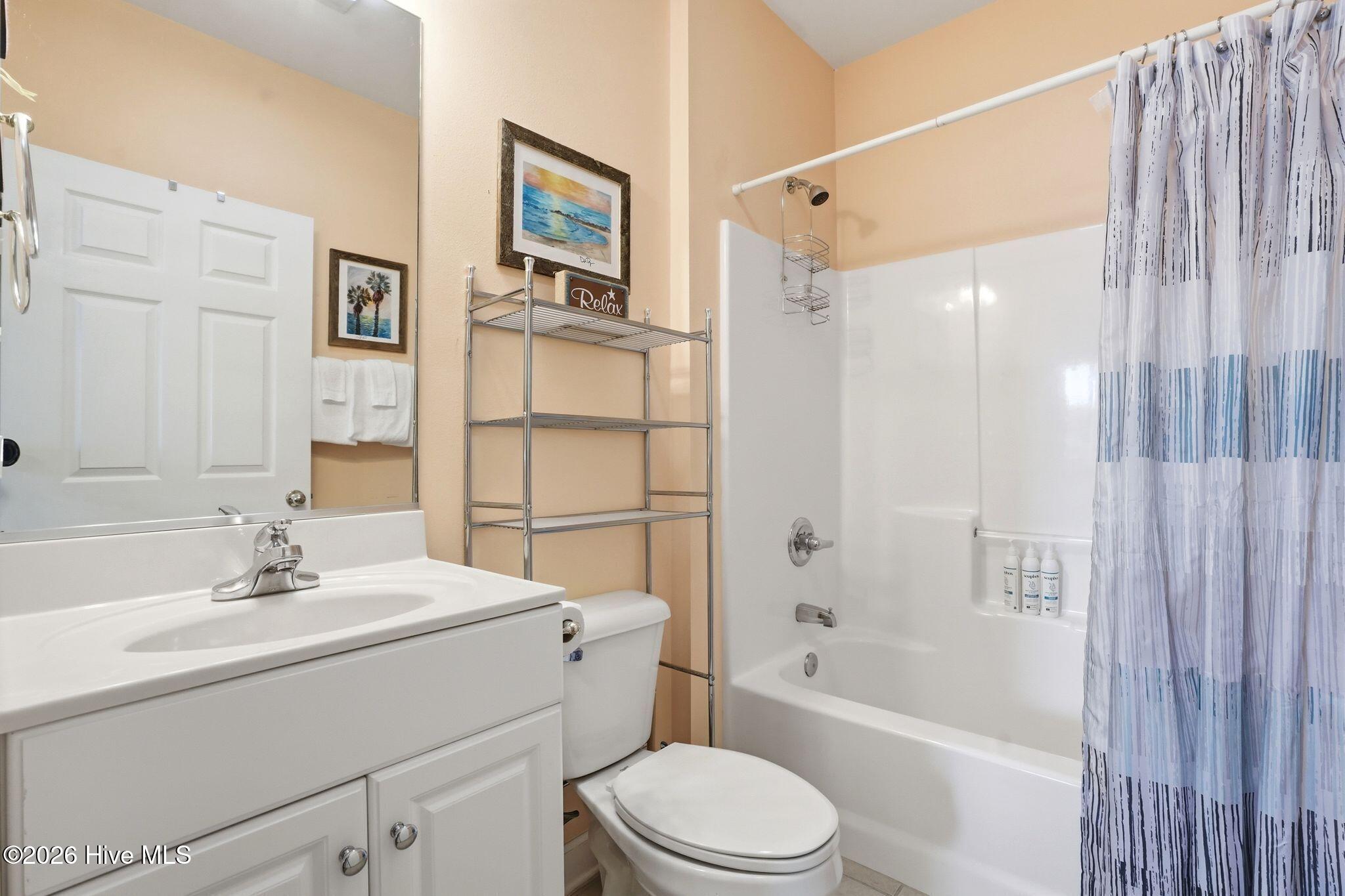 100560222 | Photo 24