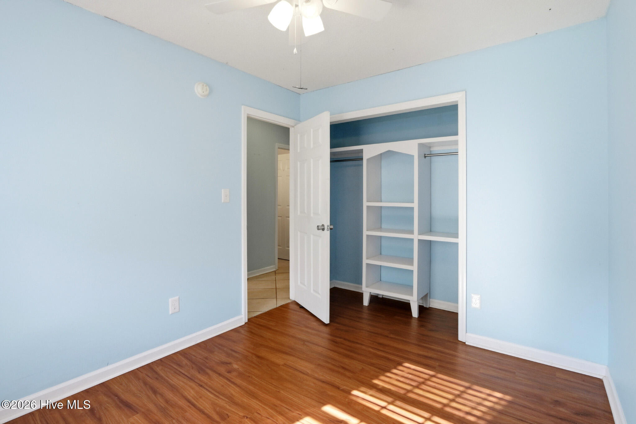 100558935 | Photo 47