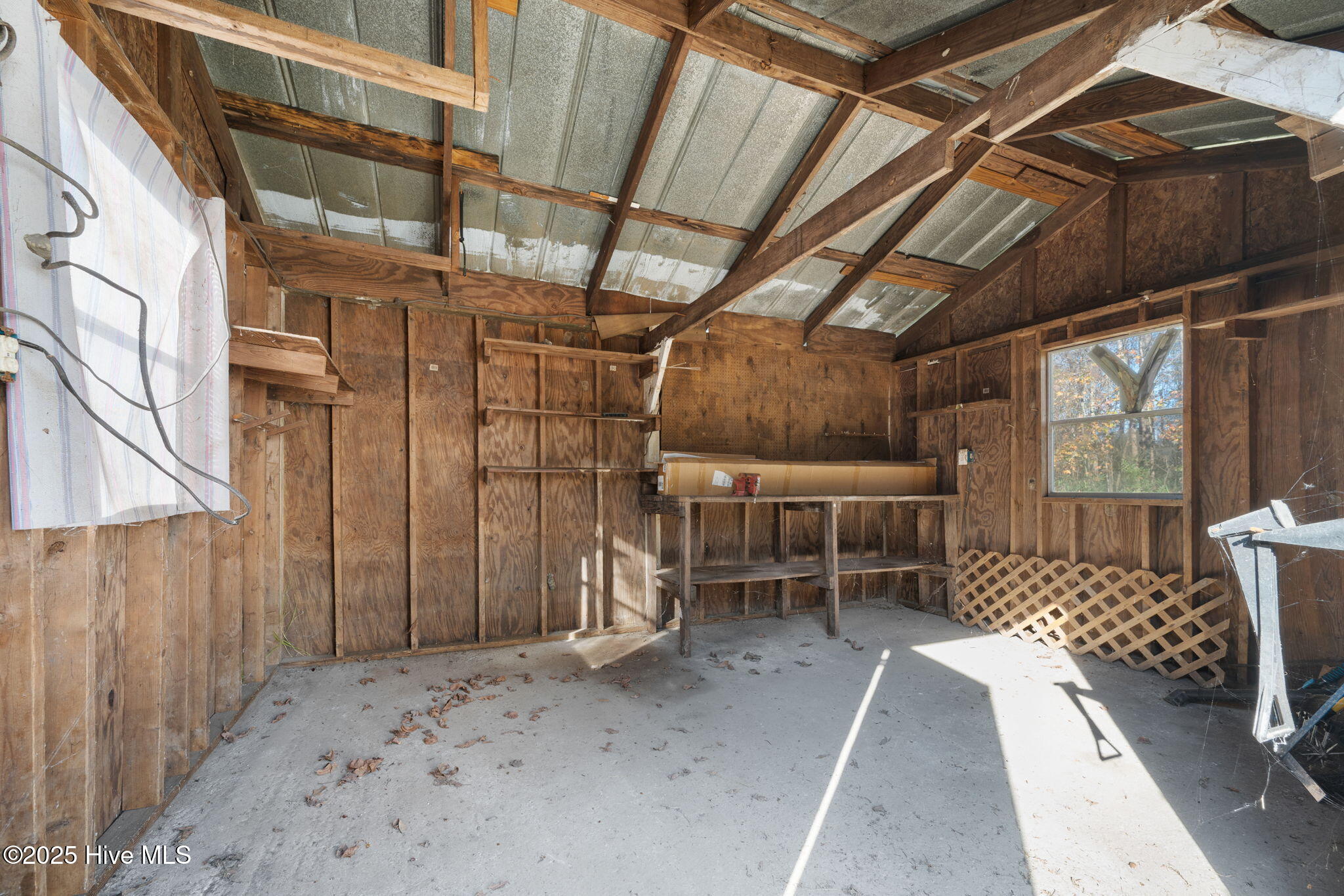 100543210 | Photo 35