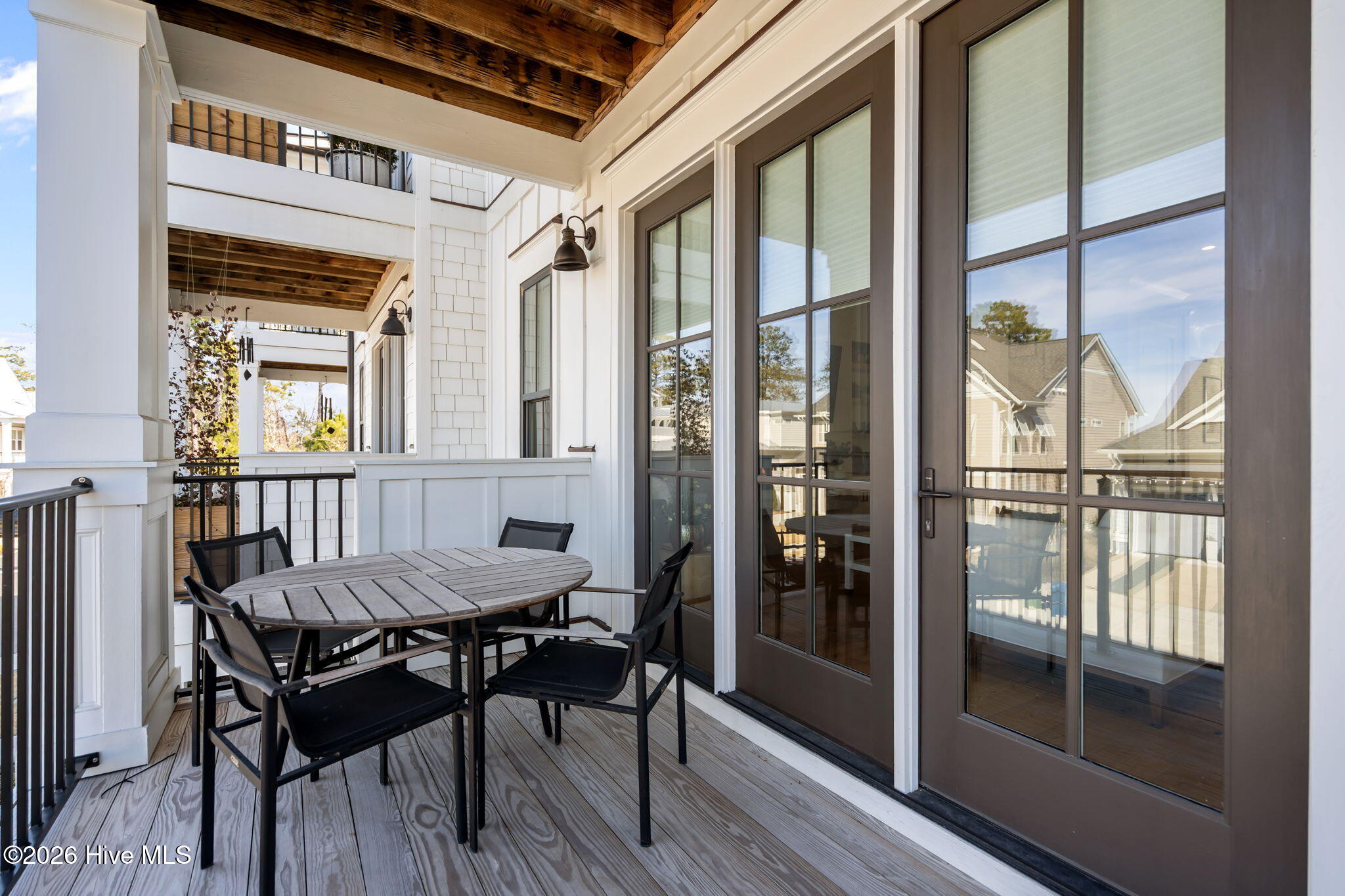 100552762 | Photo 34