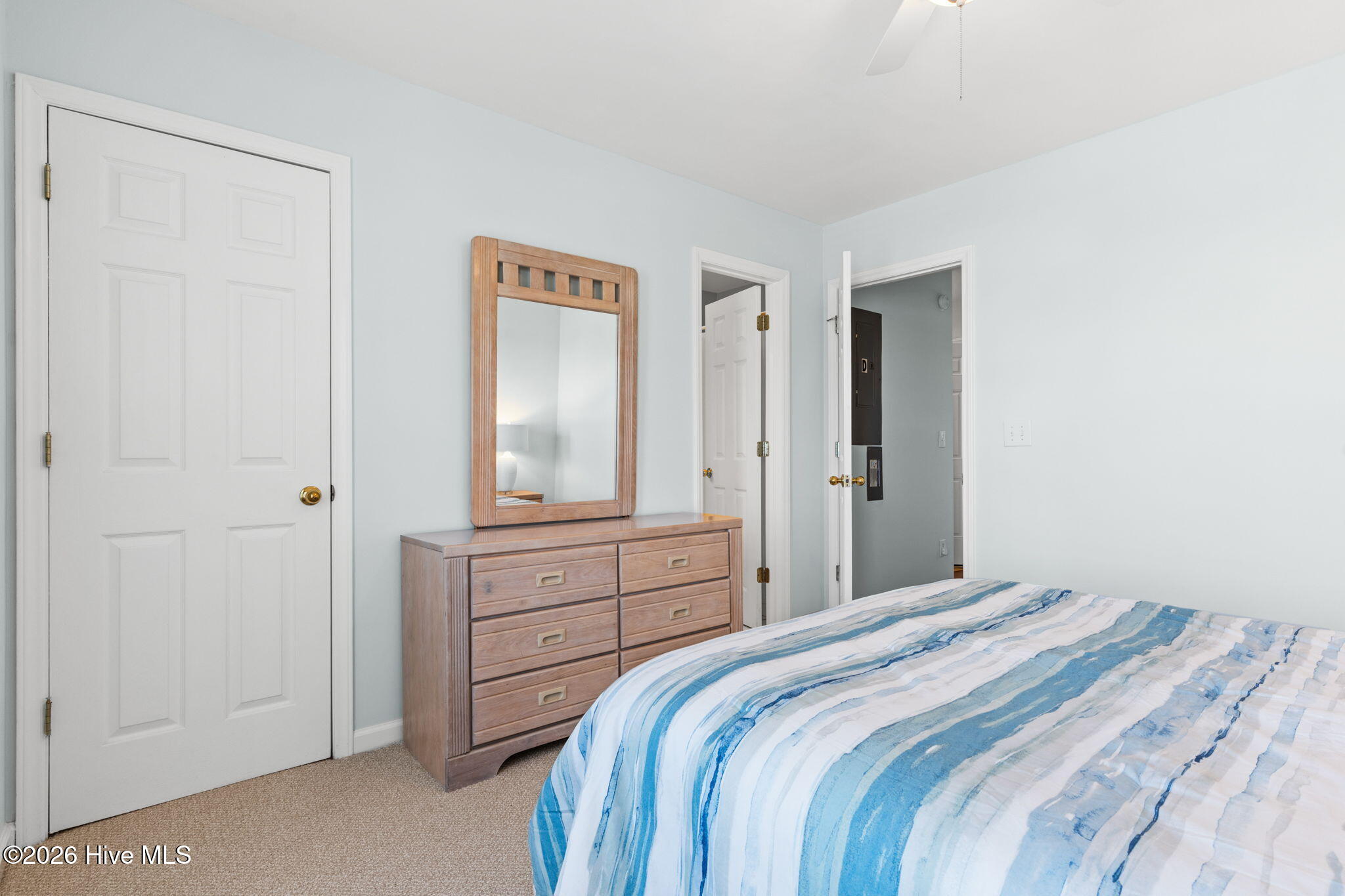 100564917 | Photo 21