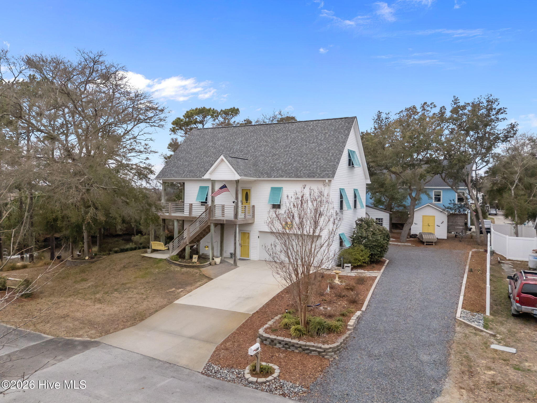 100558416 | Photo 50