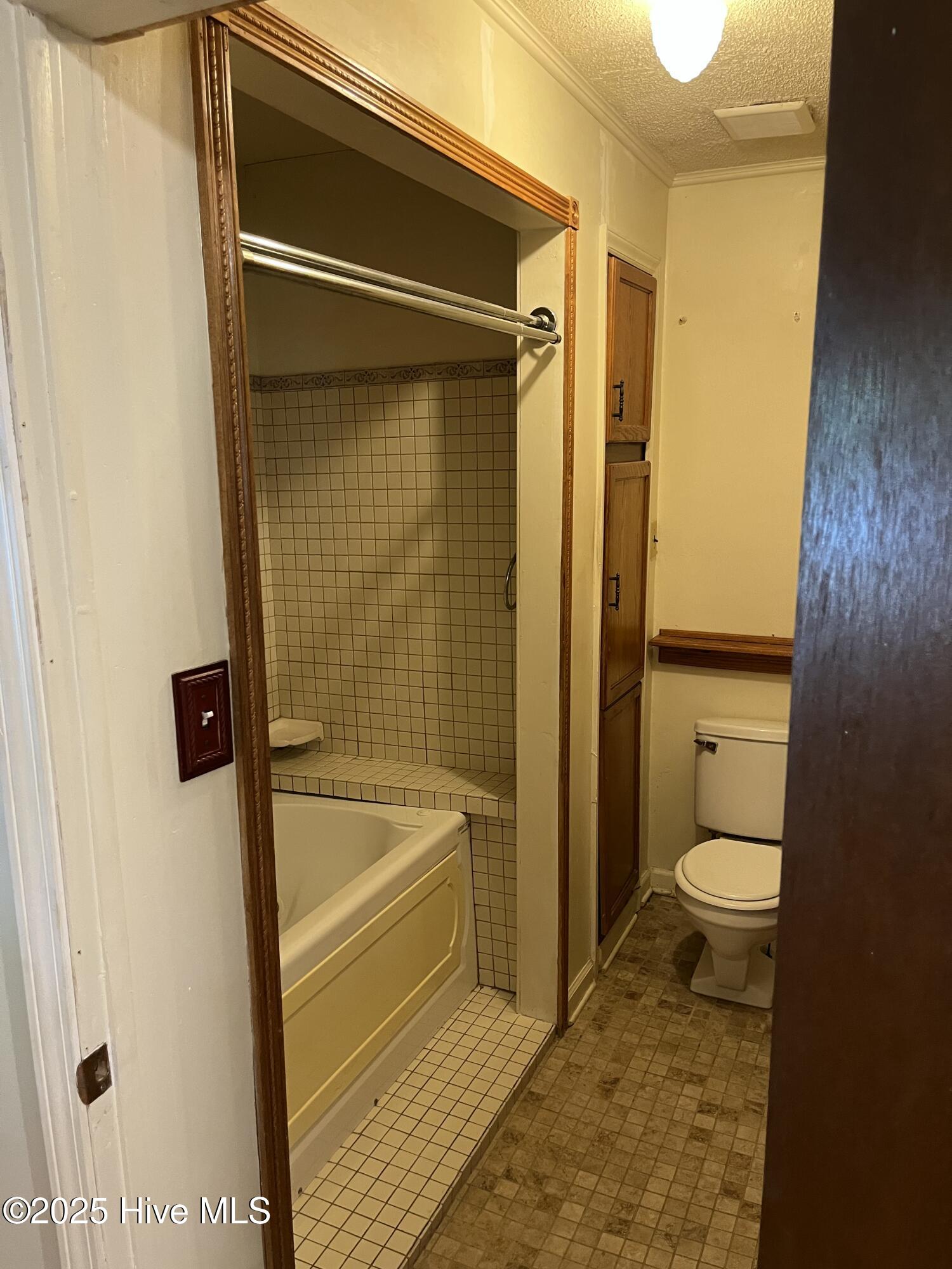 100535550 | Photo 14