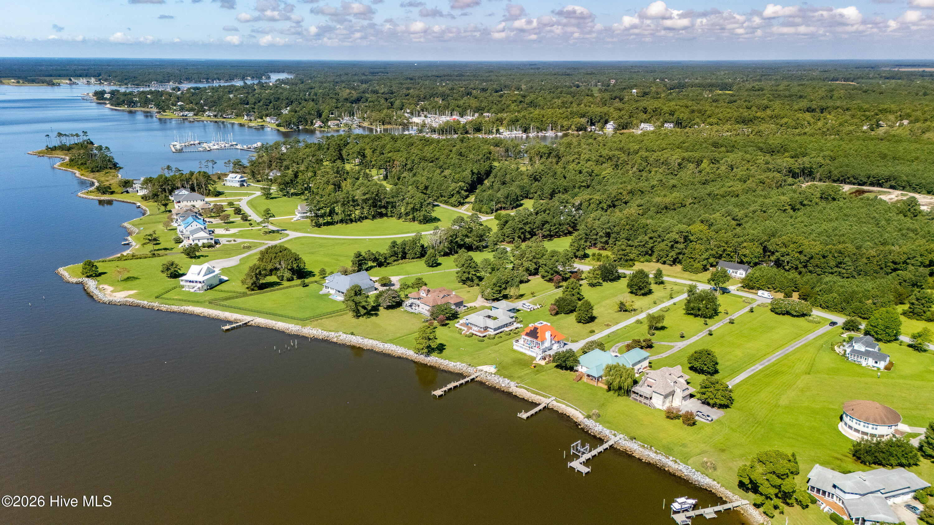 2106 White Farm Road,Oriental