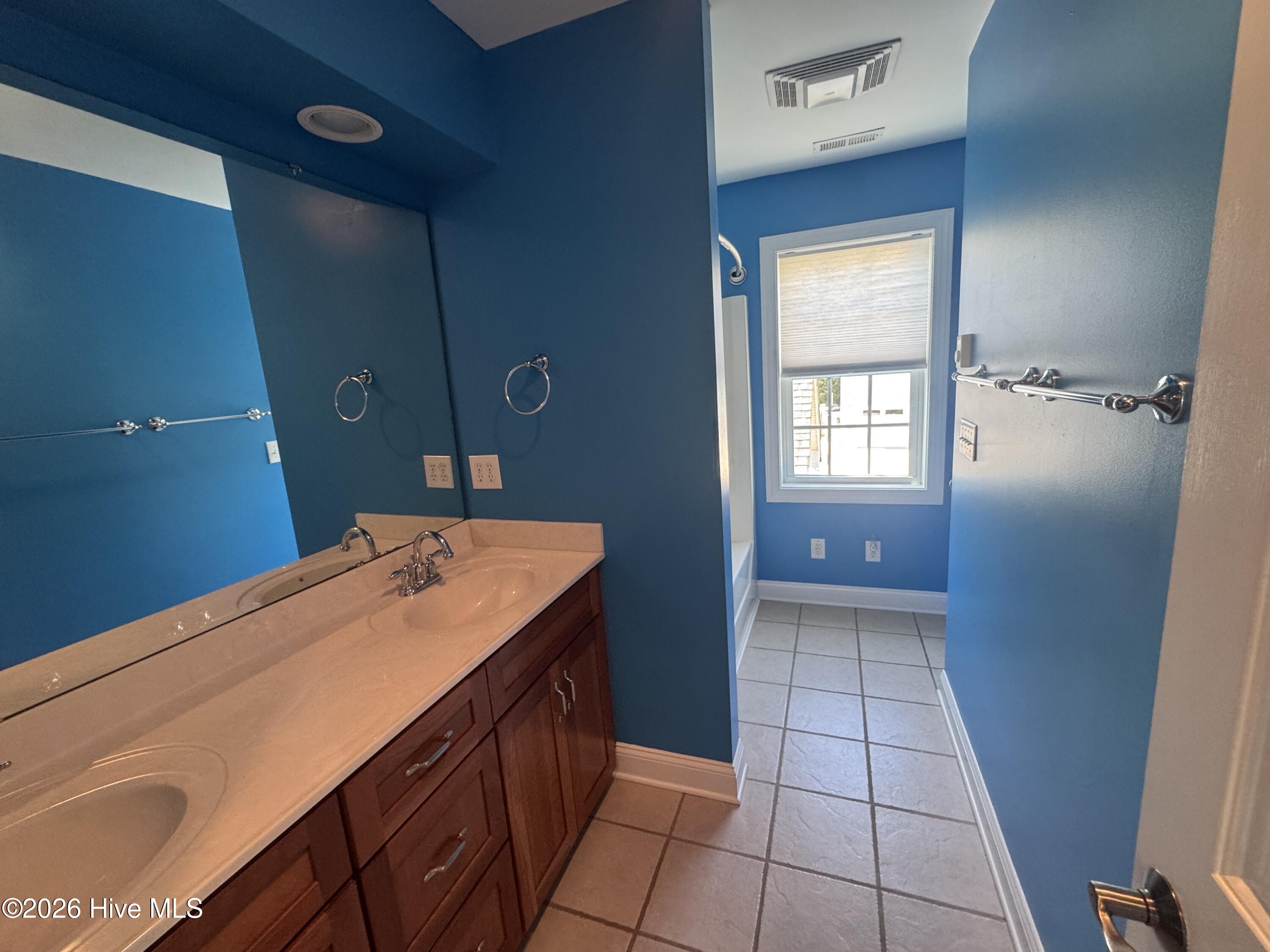 100567505 | Photo 26